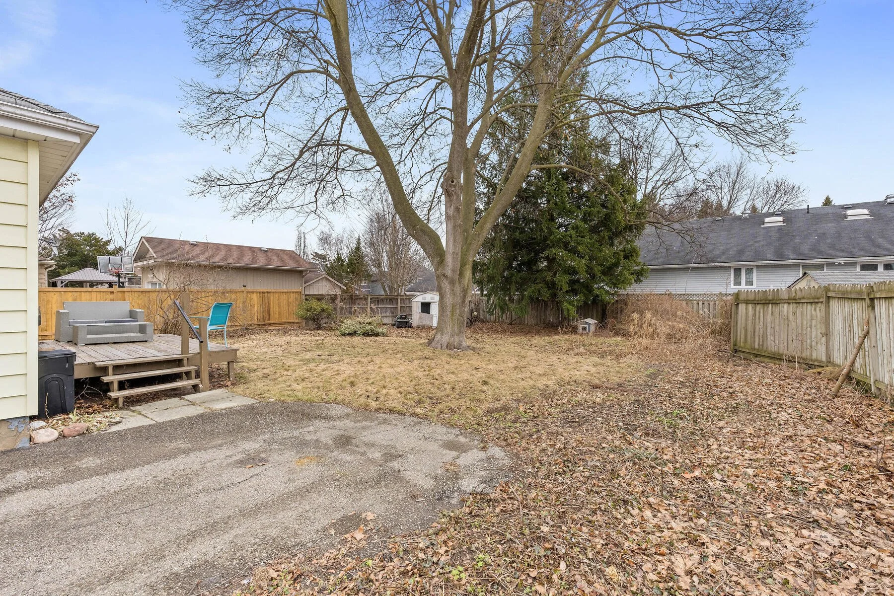 48 King St Halton Hills ON L7G 2G3 Canada-028-012-Backyard-MLS_Size.jpg