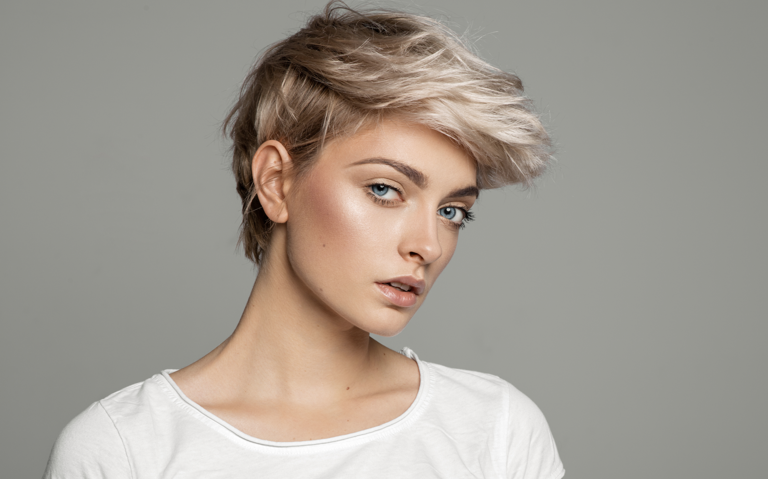 How to Part Your Hair According to Your Face Shape