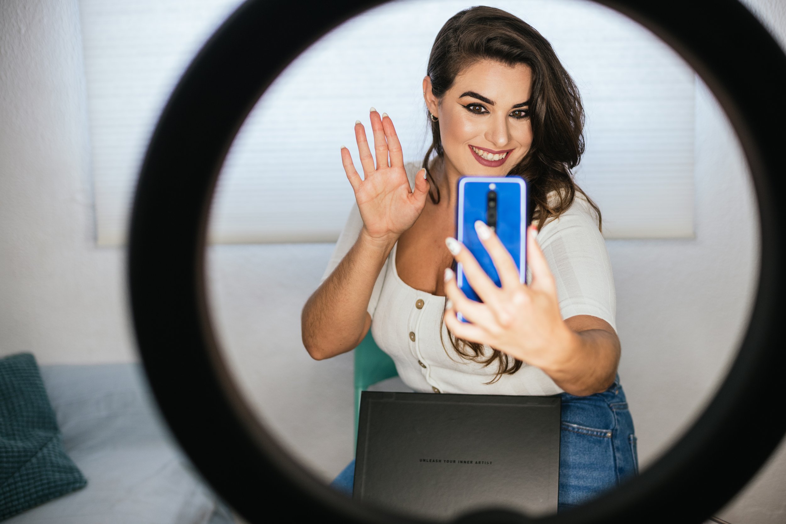 5 Beauty Influencers You Should Be Following