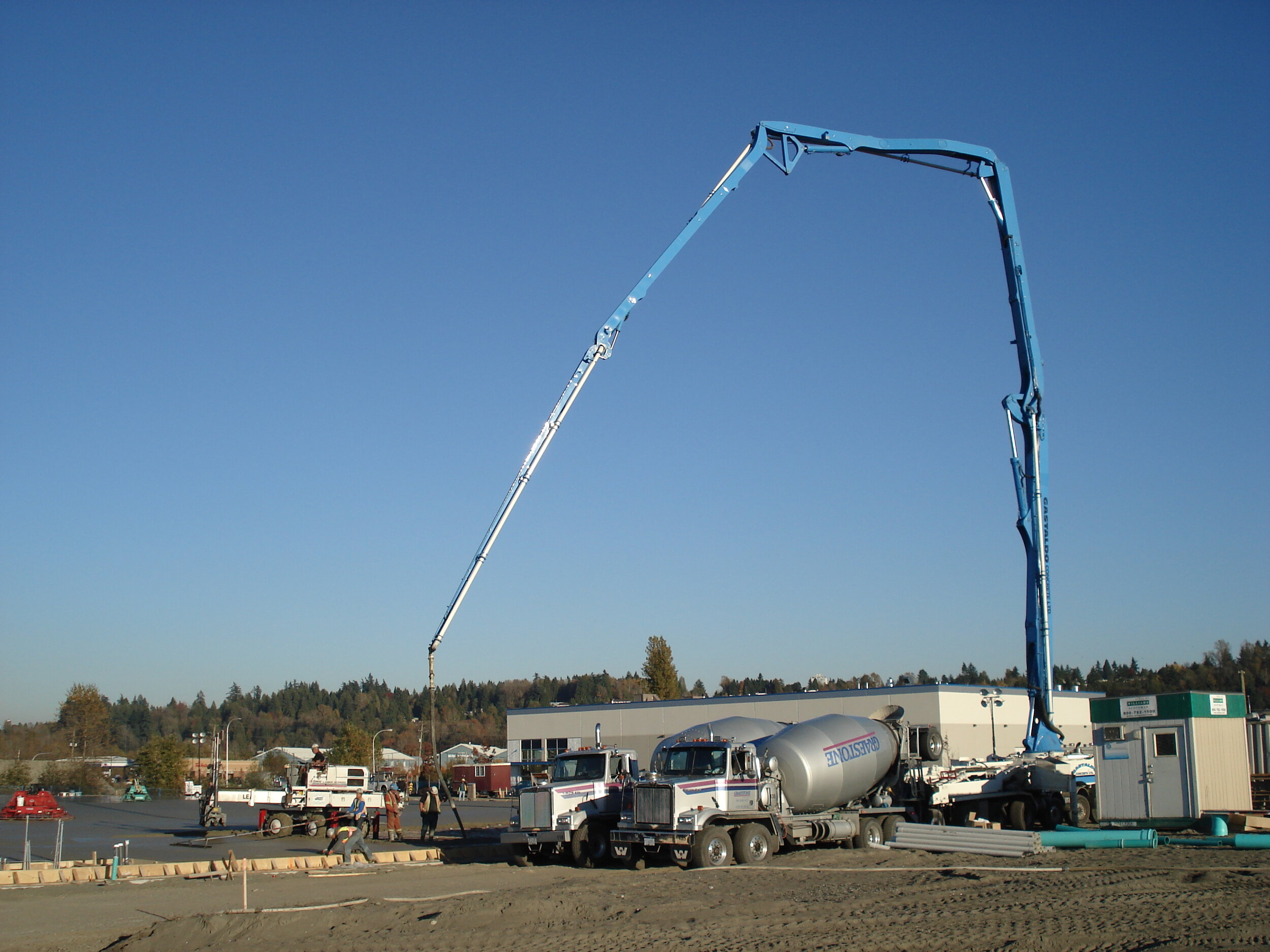 Ram 56,000 sf slab pour 001.JPG