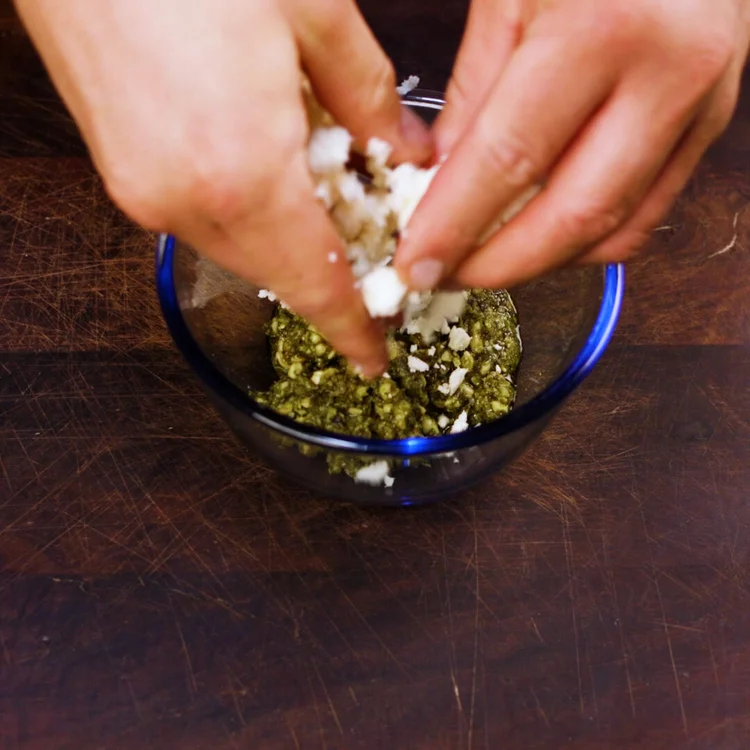 How to cook Prosciutto Wrapped Chicken Breast with Basil and Sundried