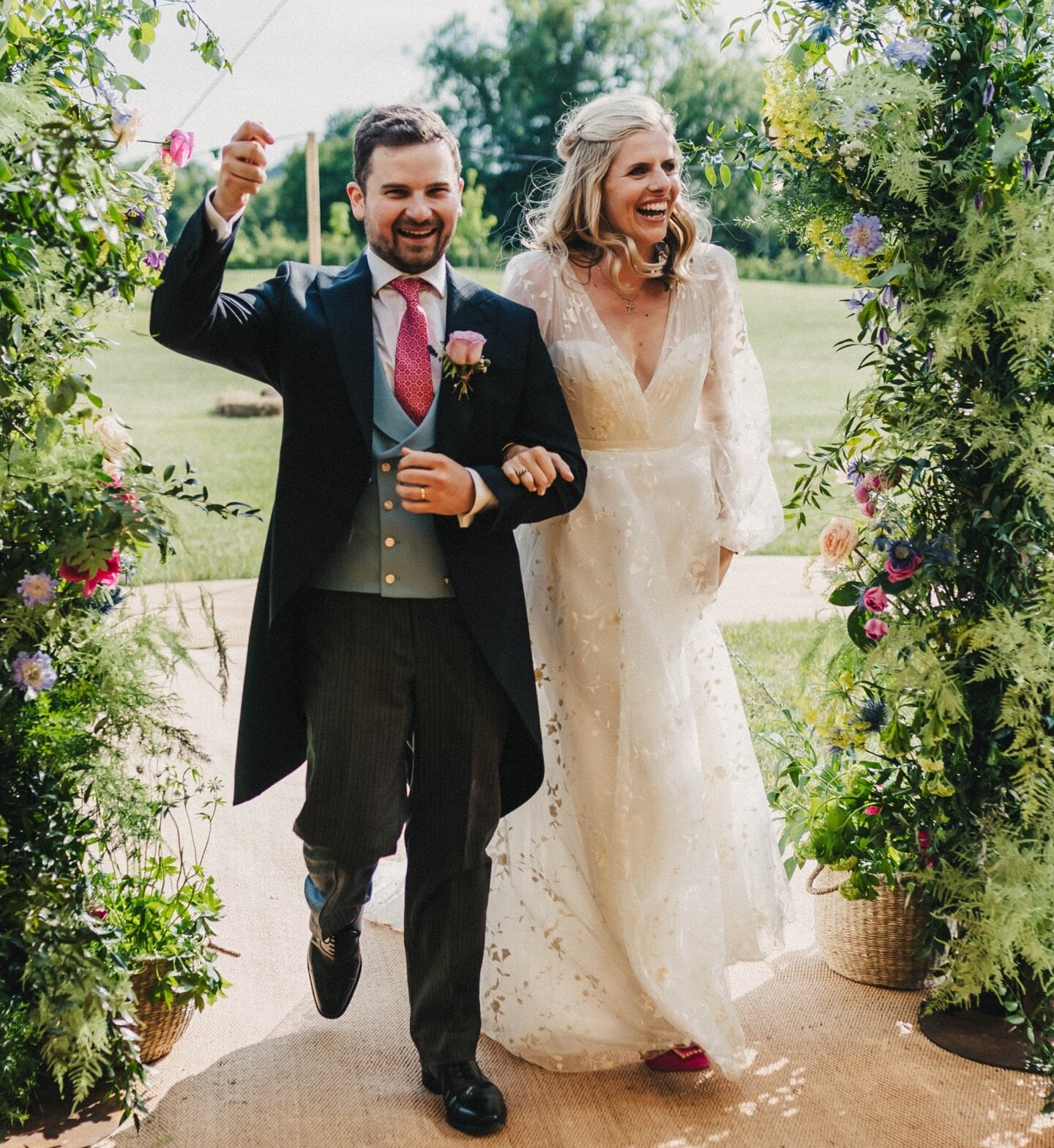 Hands up, who&rsquo;s planning on wedding planning this weekend?! 💍 

If you&rsquo;re getting stuck into your wedmin over the next couple of days, don&rsquo;t forget to head over to Eventbrite to secure your FREE tickets for our Marquee Wedding Show