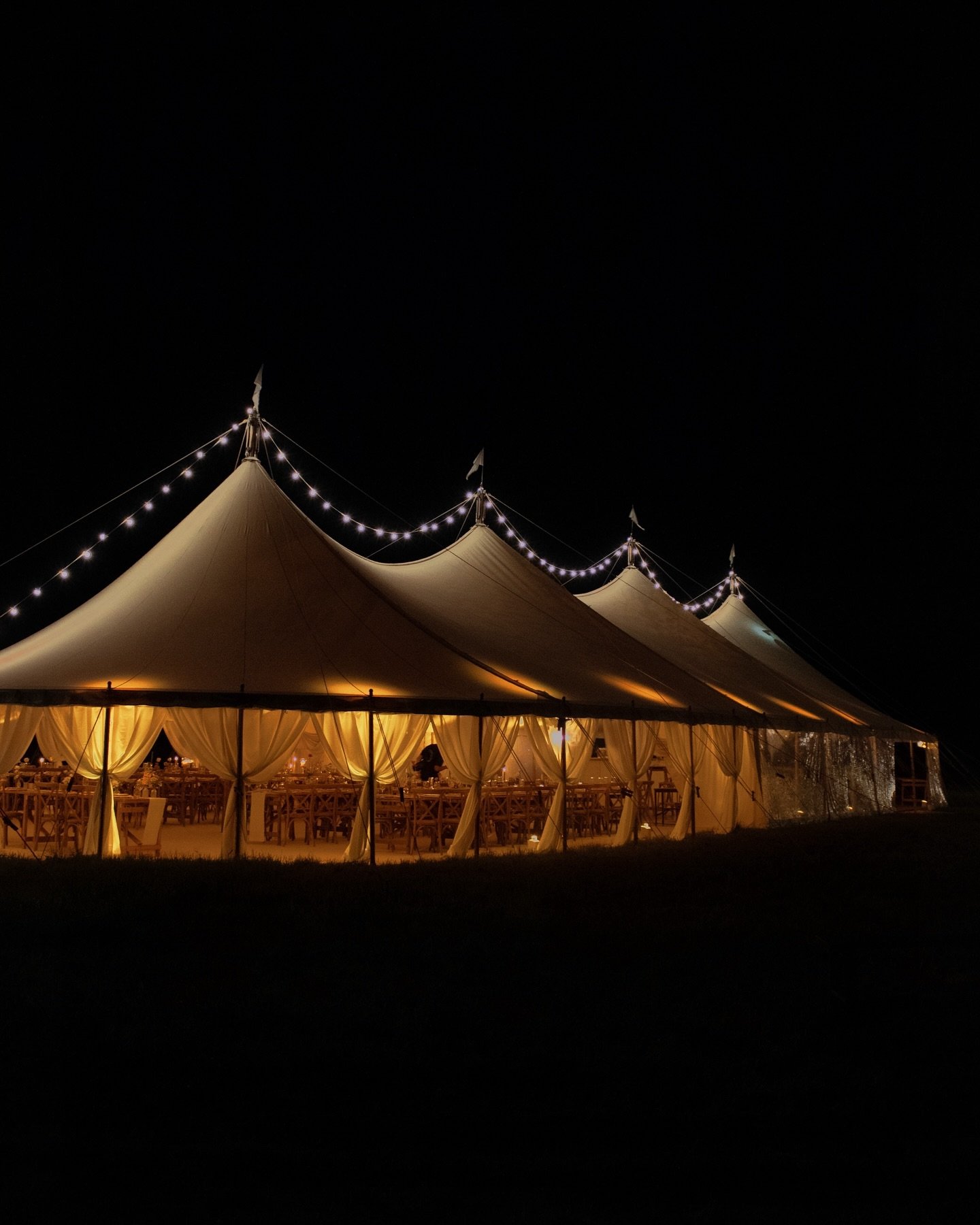 Our magnificent 12m x 34m marquee lighting up the night at @coddingtonmill_lakehouse last weekend ✨

#thecanvastentco #coddingtonmilllakehouse #itsawills #cheshireweddingvenues #cheshireweddingsuppliers #cheshirewedding #marqueehire #marqueewedding #