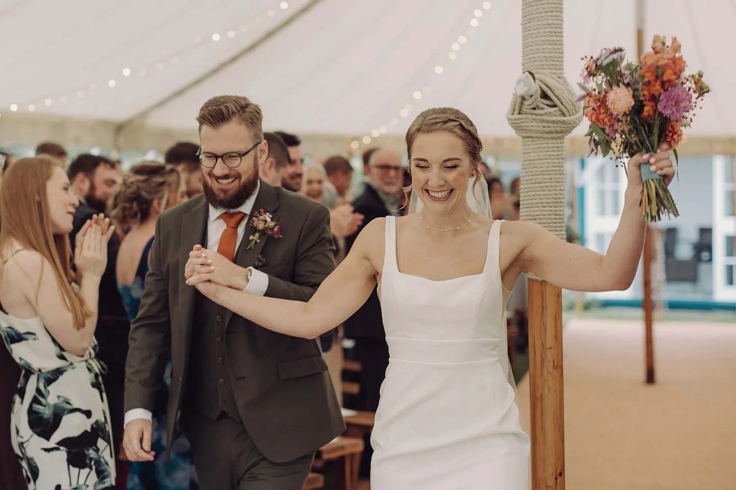 We’re still not over M&J’s dreamy wedding at @heathylea.chatsworth 🫶🏻
Twinkling lights and beautiful lush florals by @campbellsflowers set the stage for a truly atmospheric marquee interior✨
📸 @luke_j_bell 
#thecanvastentco #its
