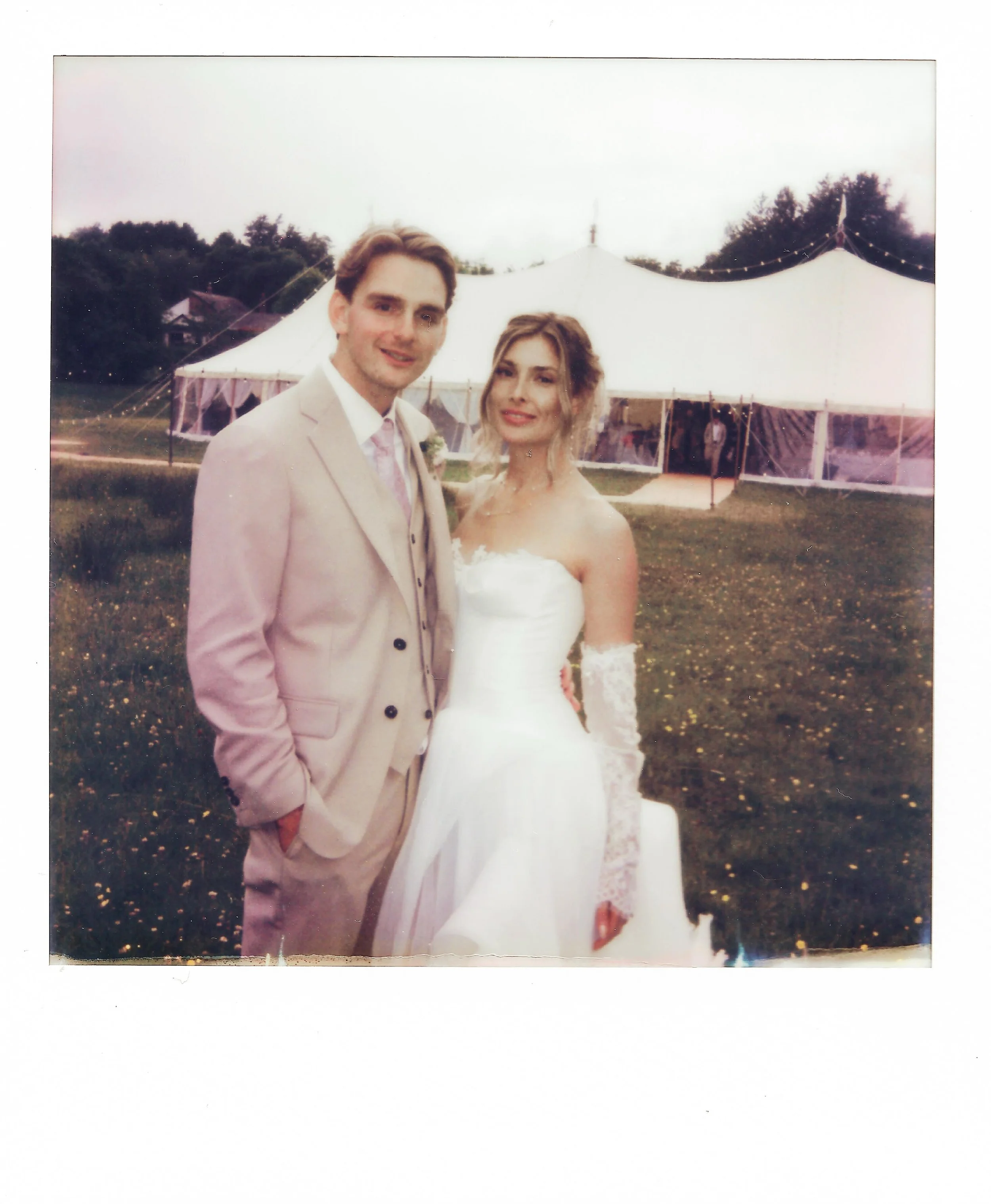 As much as we love to replay our couples wedding moments through digital film and photography, there&rsquo;s something undeniably romantic about a Polaroid shot. 

A little imperfect, completely unique and filled with the kind of nostalgia that never