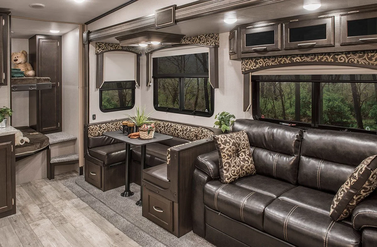 2018-KZ-RV-Durango-1500-D286BHD-Fifth-Wheel-Sofa-Aurora.jpeg