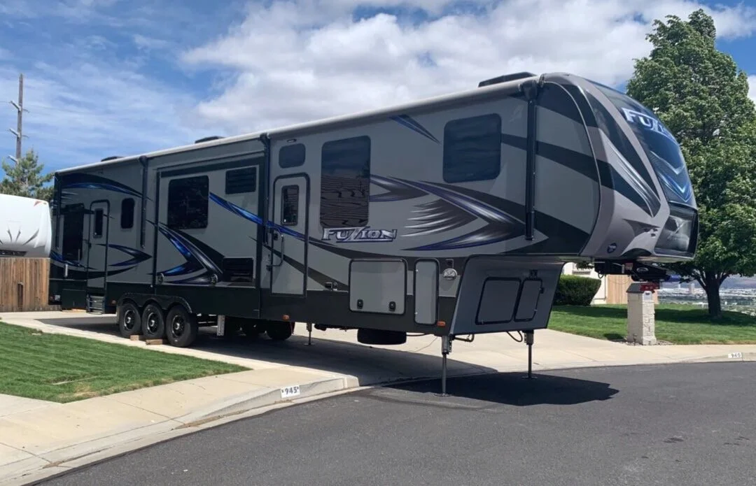 2017 Fuzion Toy Hauler Specs Home Alqu