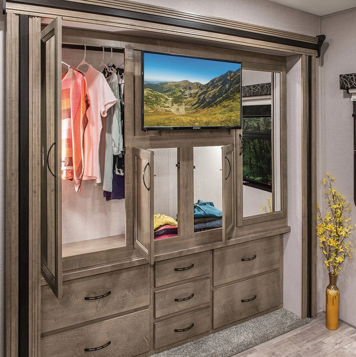 2018-KZ-RV-Durango-Gold-G380FLF-Fifth-Wheel-Wardrobe.jpeg