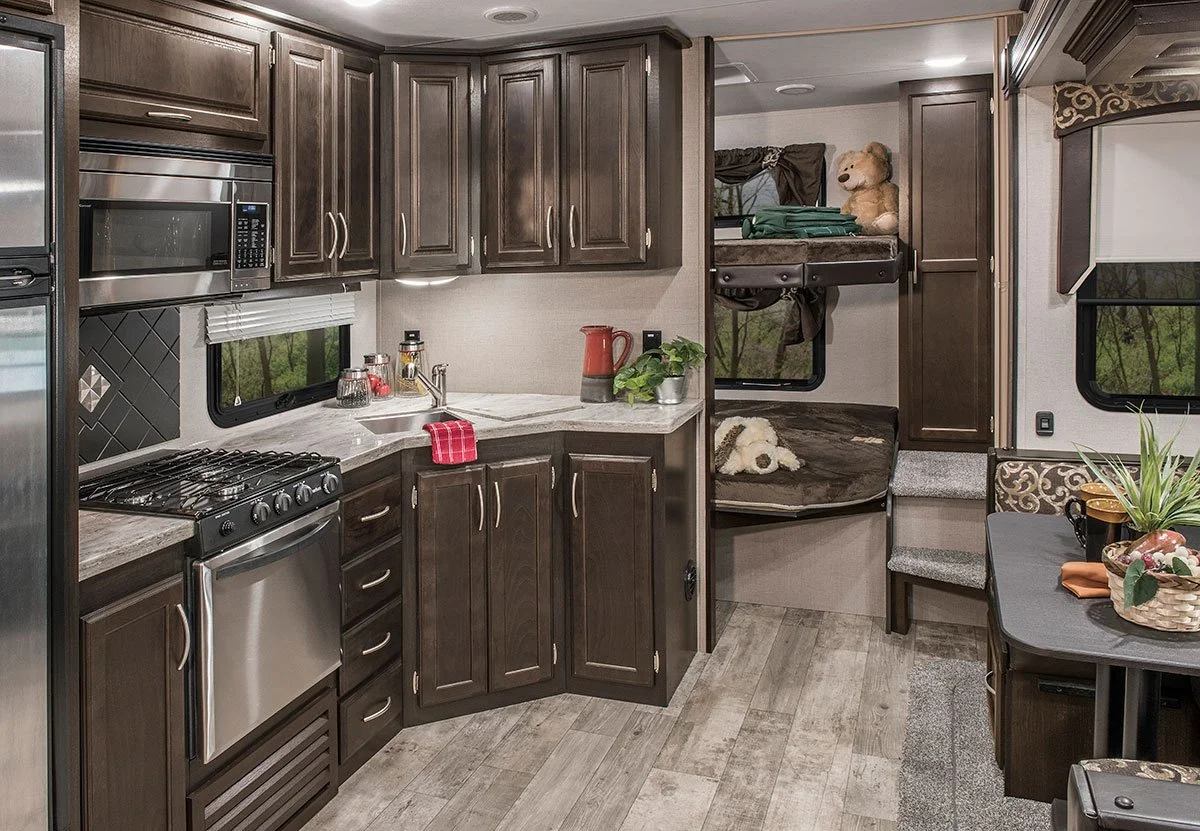 2018-KZ-RV-Durango-1500-D286BHD-Fifth-Wheel-Kitchen-Aurora.jpeg