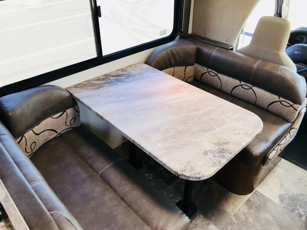 29FT-COACHMEN-LEPRECHAUN-NON-SLIDE-9-1024x768.jpeg