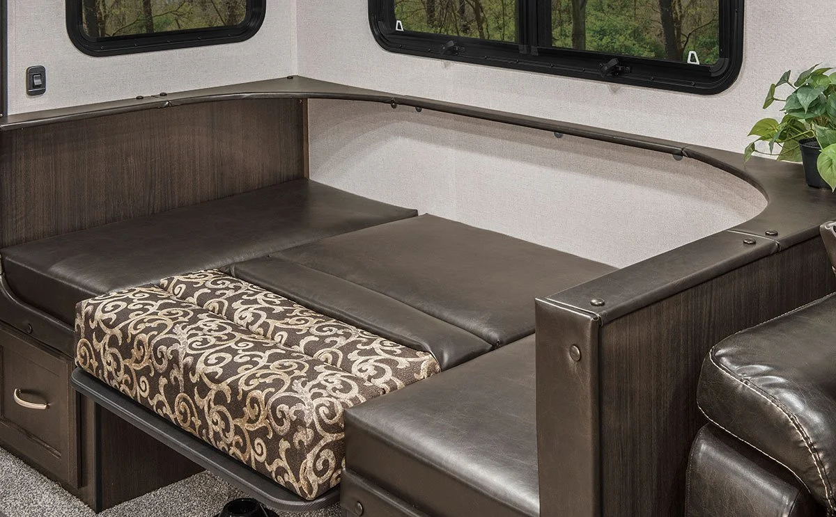 2018-KZ-RV-Durango-1500-D286BHD-Fifth-Wheel-Dinette-Down-Aurora.jpeg