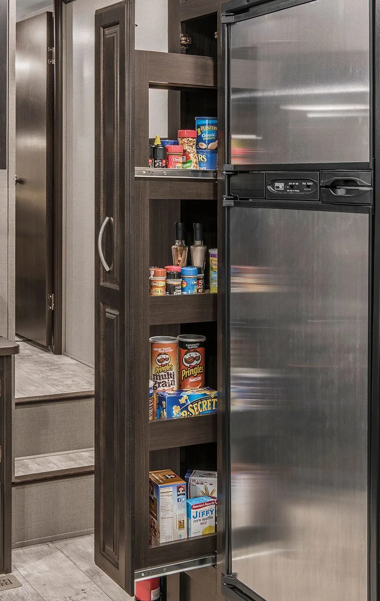 2018-KZ-RV-Durango-1500-D286BHD-Fifth-Wheel-Kitchen-Pantry-Aurora.jpeg