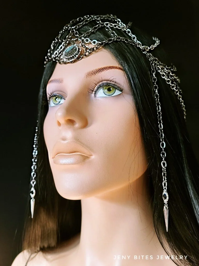 Mother-of-Pearl Crown