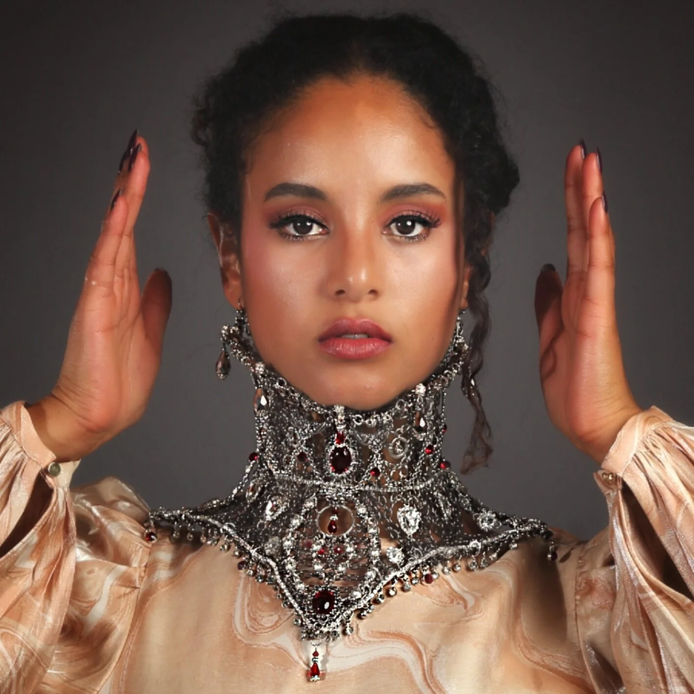 Jeweled Posture Collar