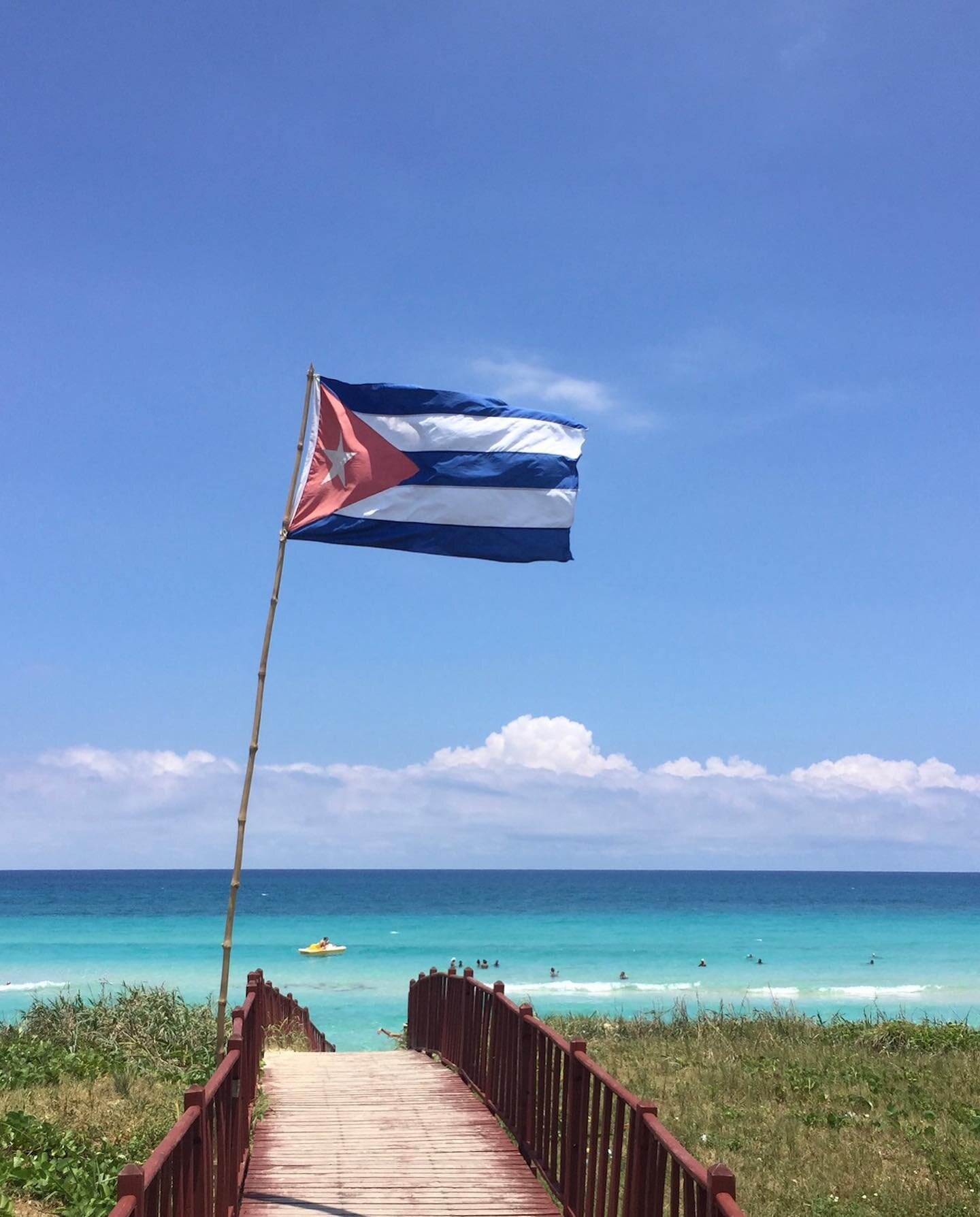 Thinking back to our time in Cuba today&hellip; swimming in crystal blue waters, dancing with the Orisha, making art in the streets of Havana with el Maestro Samuel at Riera Studios, playing in a local baseball game, Spanish lessons&hellip; good frie