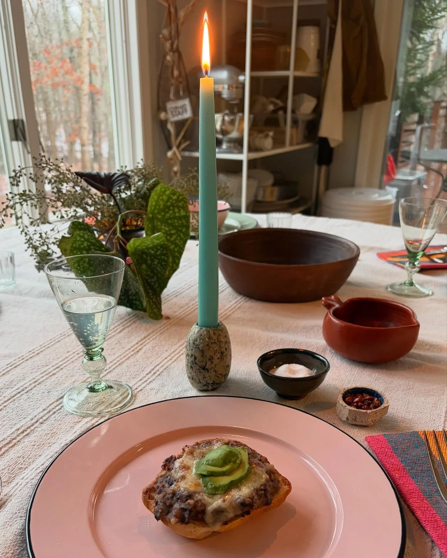 Molletes by candlelight is the energy I&rsquo;m bringing into the new year in case anyone was curious.