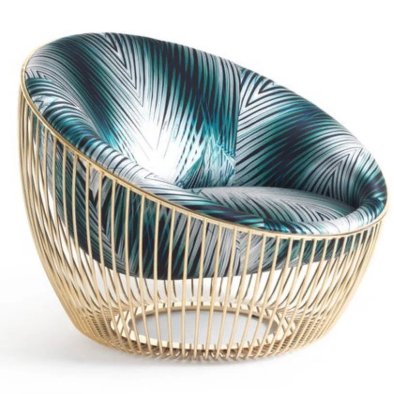 Chair crush... more like obsession!!! 😍 
Cosmopolitan Armchair- Roberto Cavalli Home. 
.
.
.
#inspiration #designinspiration #chaircrush #furnituredesign #modernfurniture #interiors #design #interiordesign #gerhardinteriors #gerryende #casualsophist