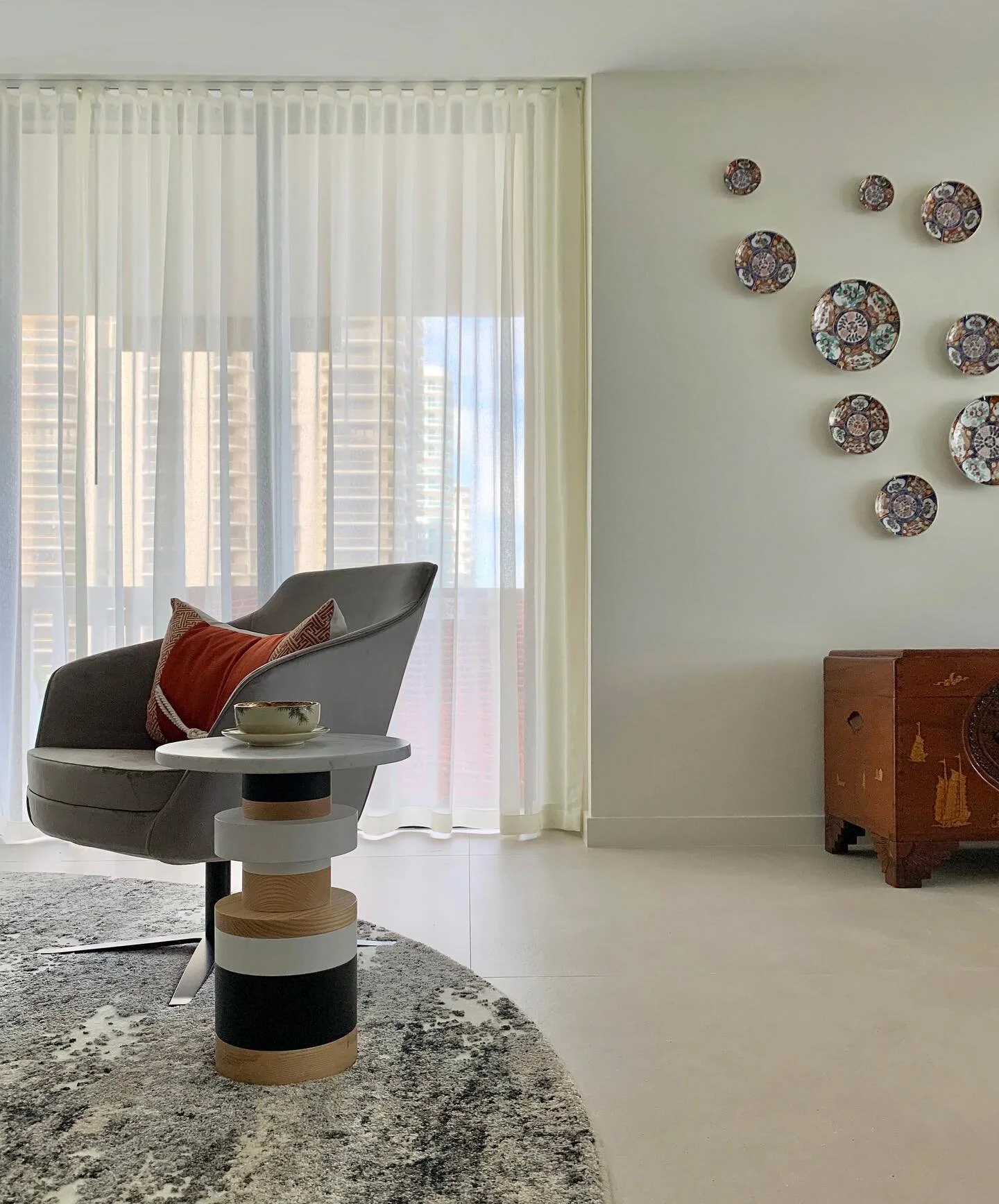 When you revisit a project and its just as warm and lovely as you remember! 
.
.
.
#interiors #interiordesign #condorenovation #condodesign #seasideliving #beachfrontinteriors #beachlife #seasideinteriors #balharbourflorida #gerryende #gerhardinterio