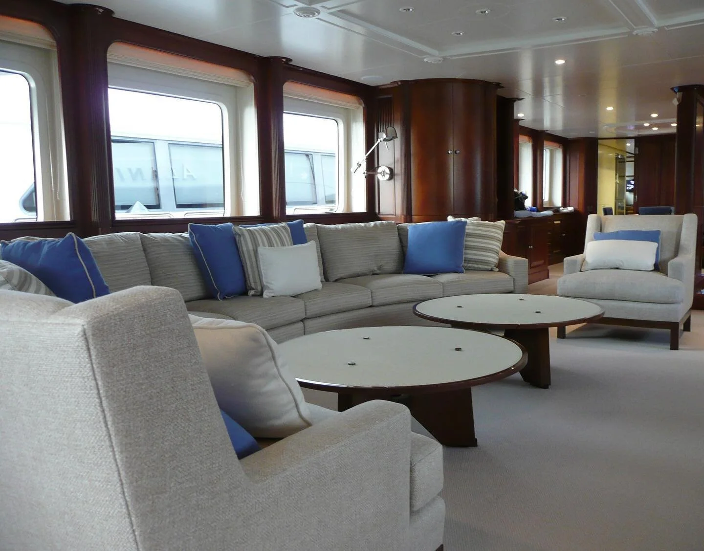 #tbt That time we designed a fabulous yacht w/ #alanwanzenberg 
.
.
.
#alani_II #yachtdesign #yachtinteriors #luxuryliving #interiors #design #interiordesign #gerryende #gerhardinteriors #alanwanzenberg #customfurniture #bespokedesign #bespokeinterio