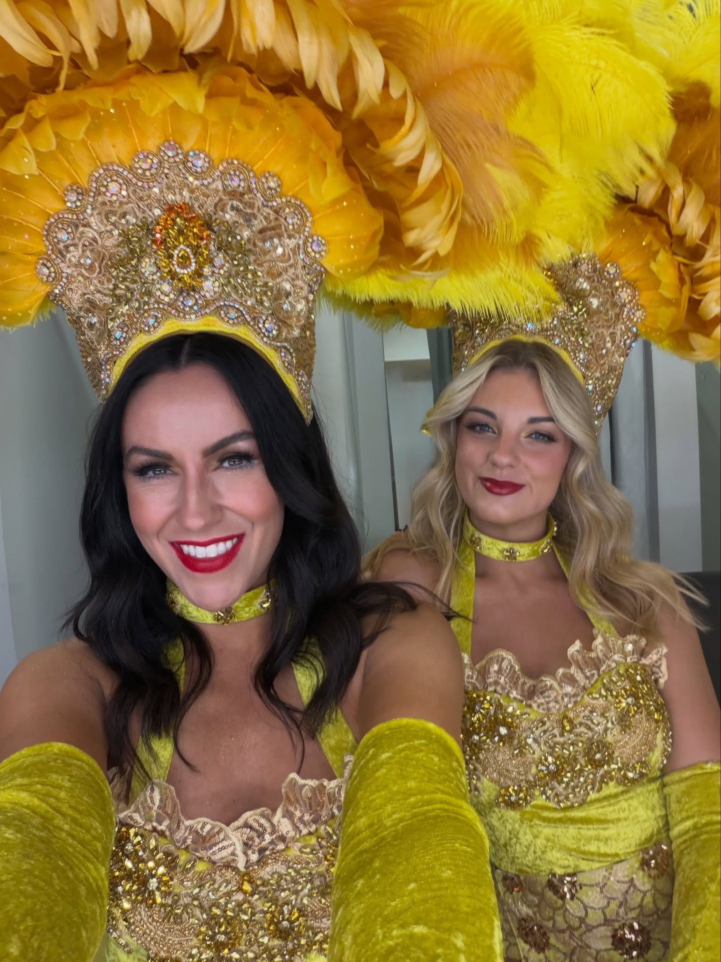 NYE at @skycityadl was ✨GOLDEN✨ &hellip; such a fabulous way to bring in the new year! Hello 2026 🌟😍

Costuming @biancanelliexo 🙏🏼🫶🏼