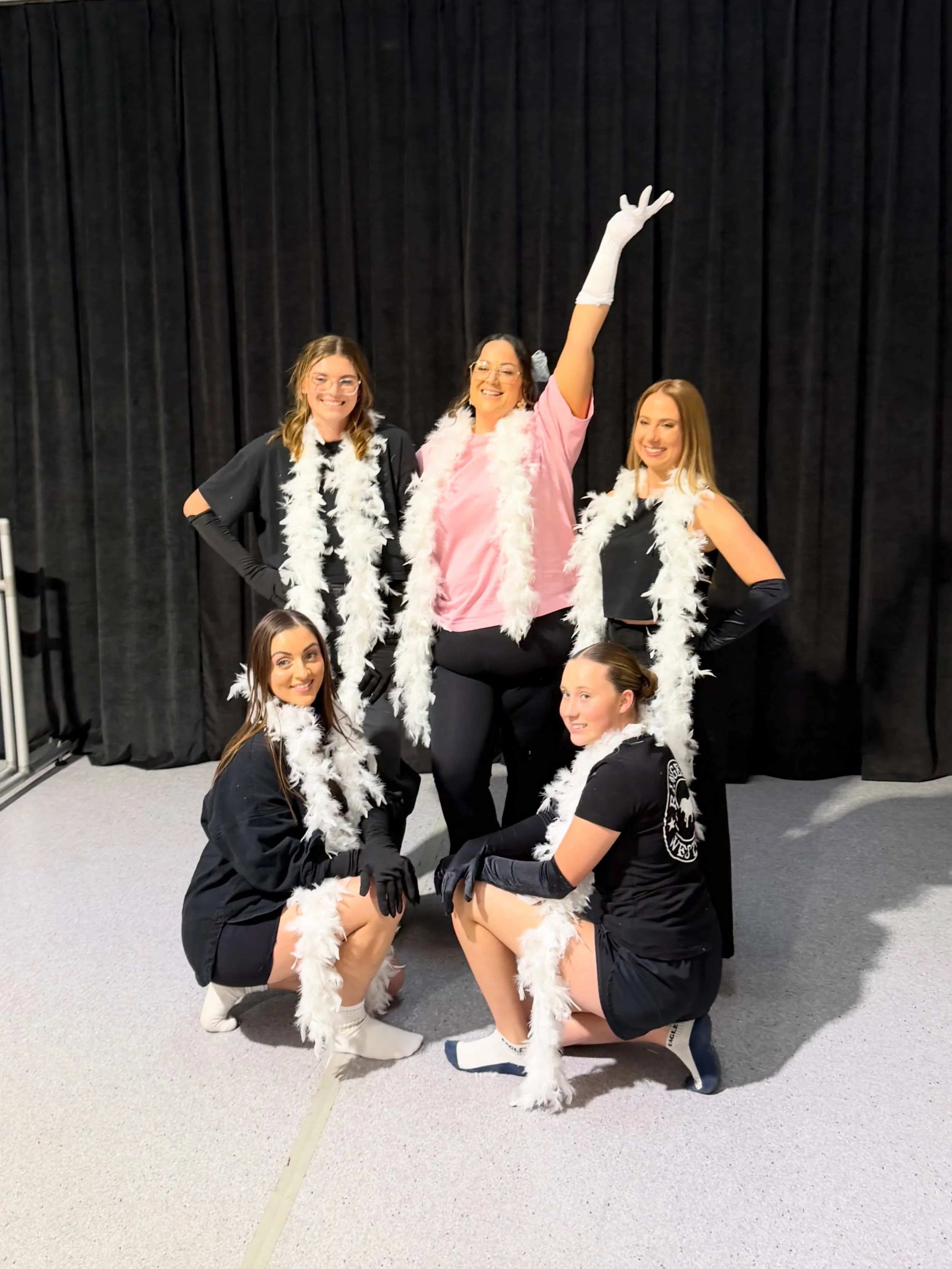 Last weekend we had the fabulous @letitia_stitch teach a Hens Dance Class at @studio50adelaide 💃🏻🩷 Great job ladies! #hens #hensdance #hensdanceclass #hensadelaide #hensdanceadelaide