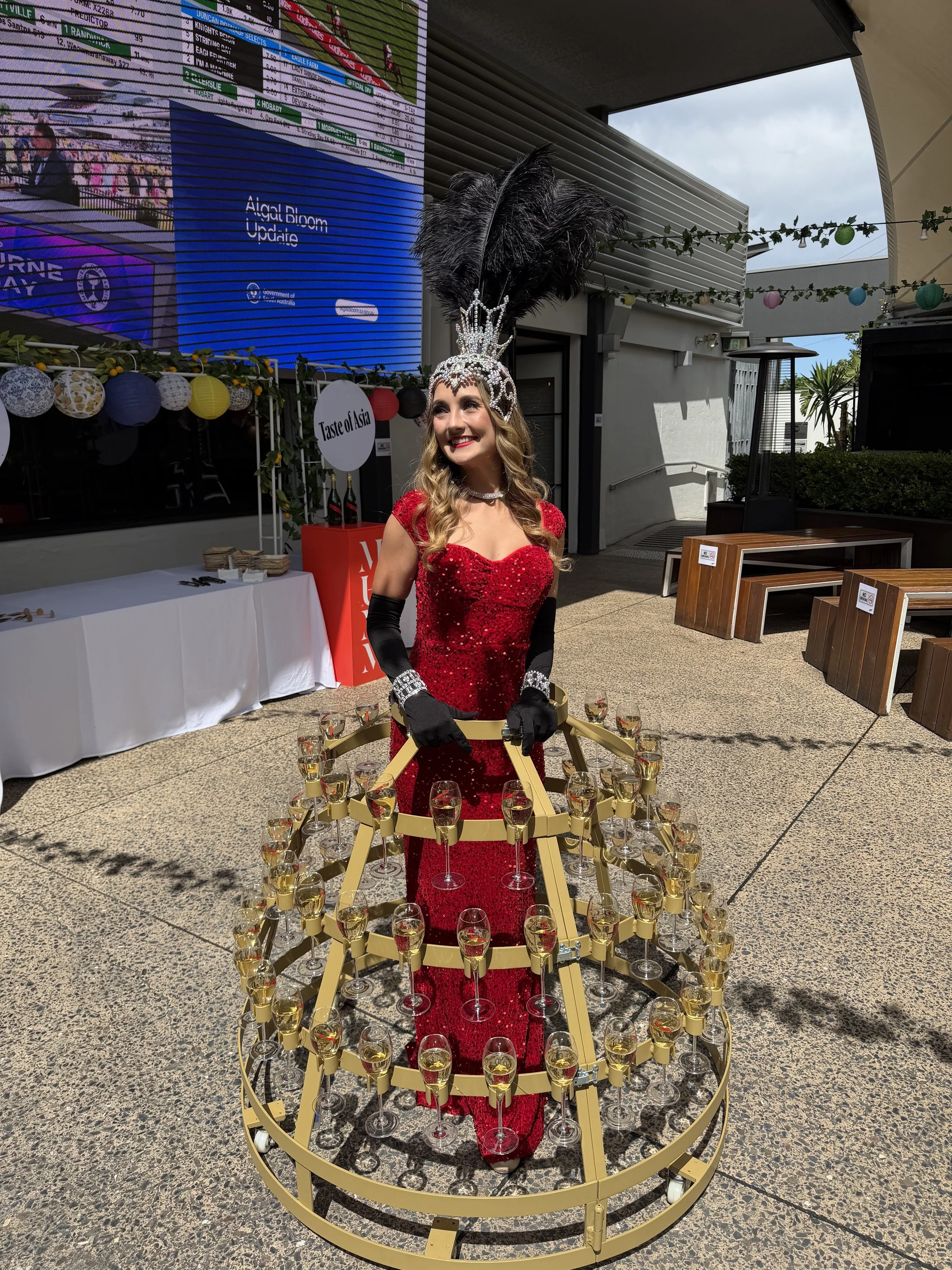 Highway Hotel Champagne Model