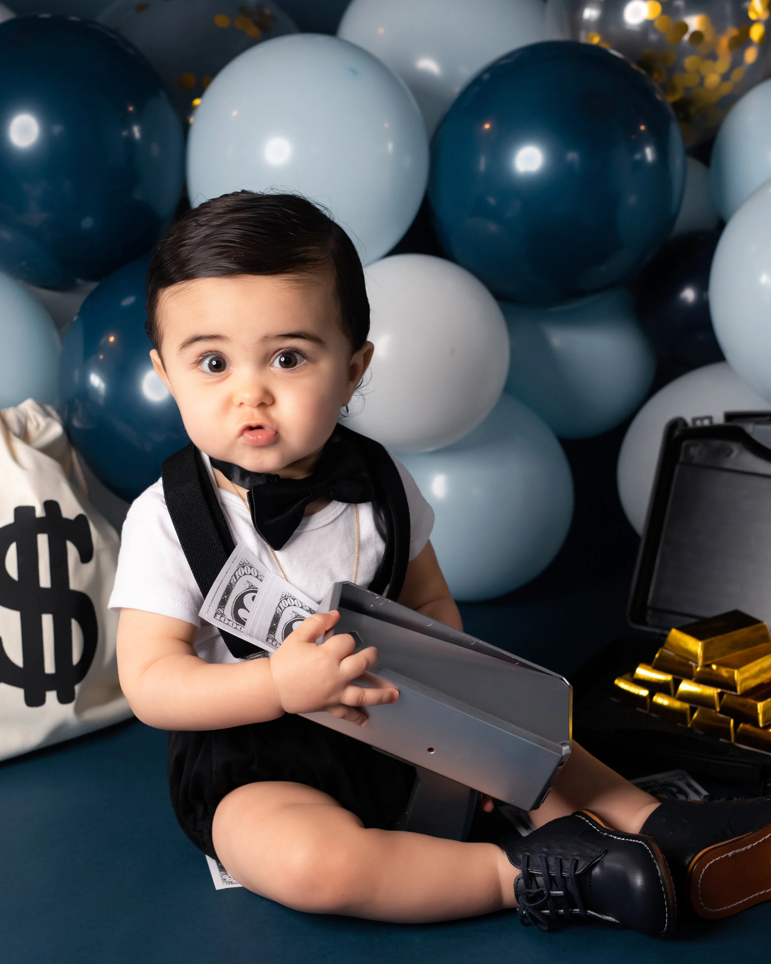 First Birthday Cake Smash Nicolette Sarzosa Photography first-birthday-cake-smash-nicolette-sarzosa-photography
