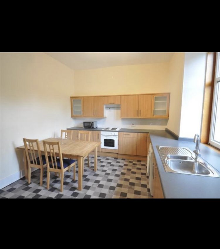 Kitchen before.jpeg