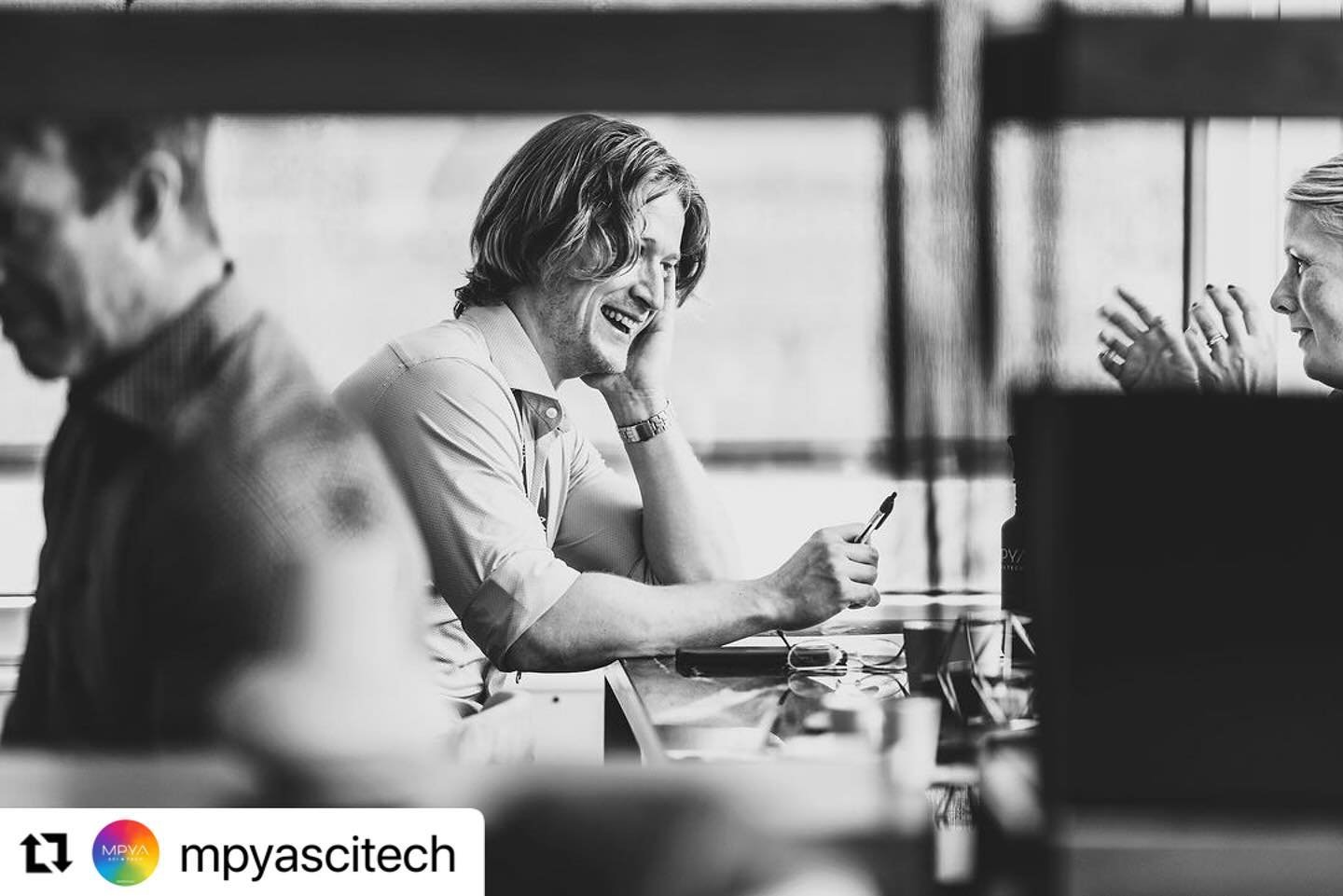 #Repost @mpyascitech with @use.repost
・・・
We love when inspiring discussions and valuable interactions turns into meaningful exchanges and fantastic teamwork 💡🤩

Bild f&ouml;r @mpyascitech 

#fotograf #g&ouml;teborg #g&ouml;teborgsfotograf #frilans