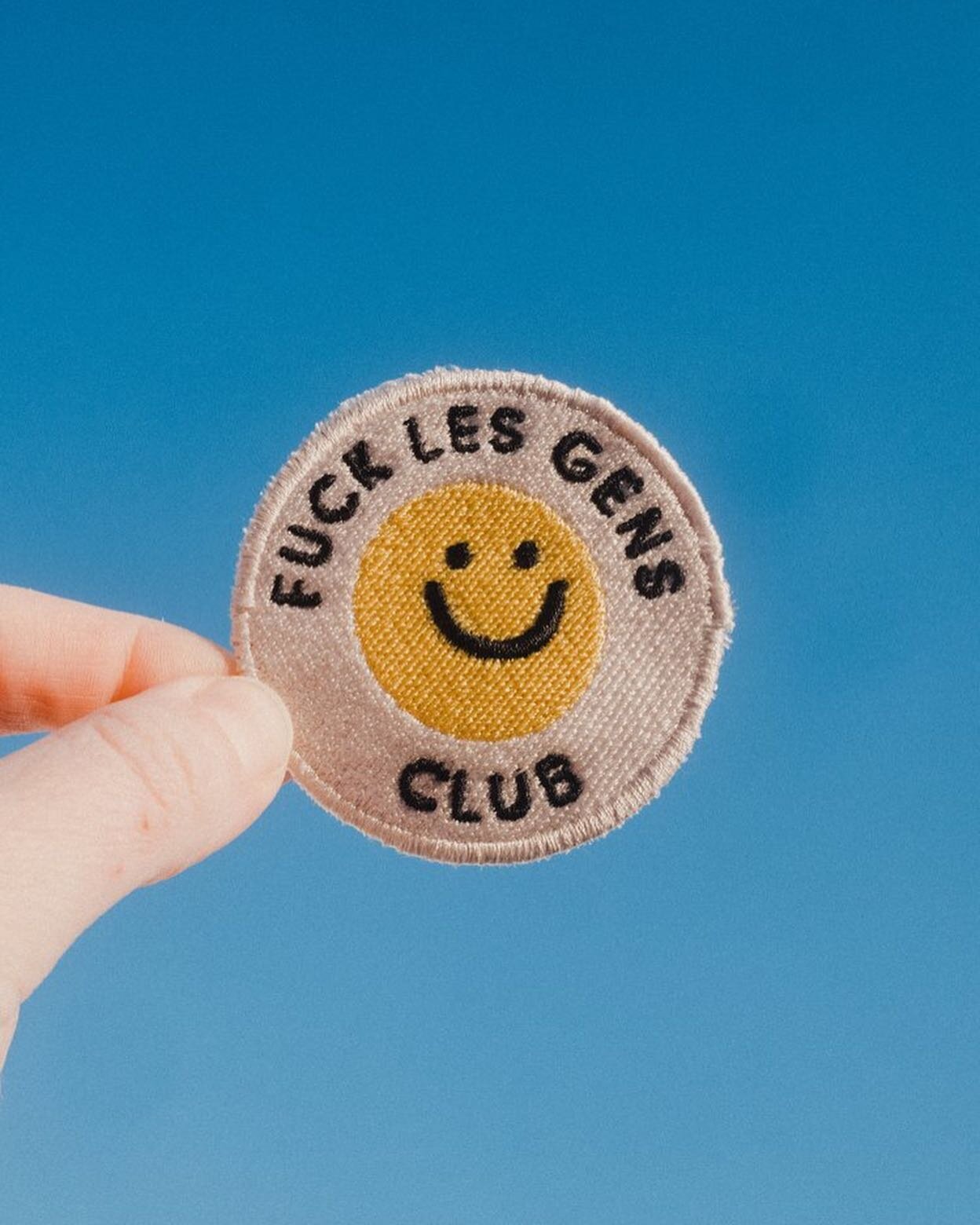 Nos patchs ronds sont d&eacute;sormais en ligne sur notre site 🥰

👉Petite info : on ferme notre e-shop dimanche soir car on pr&eacute;pare quelque chose pour semaine prochaine 👀