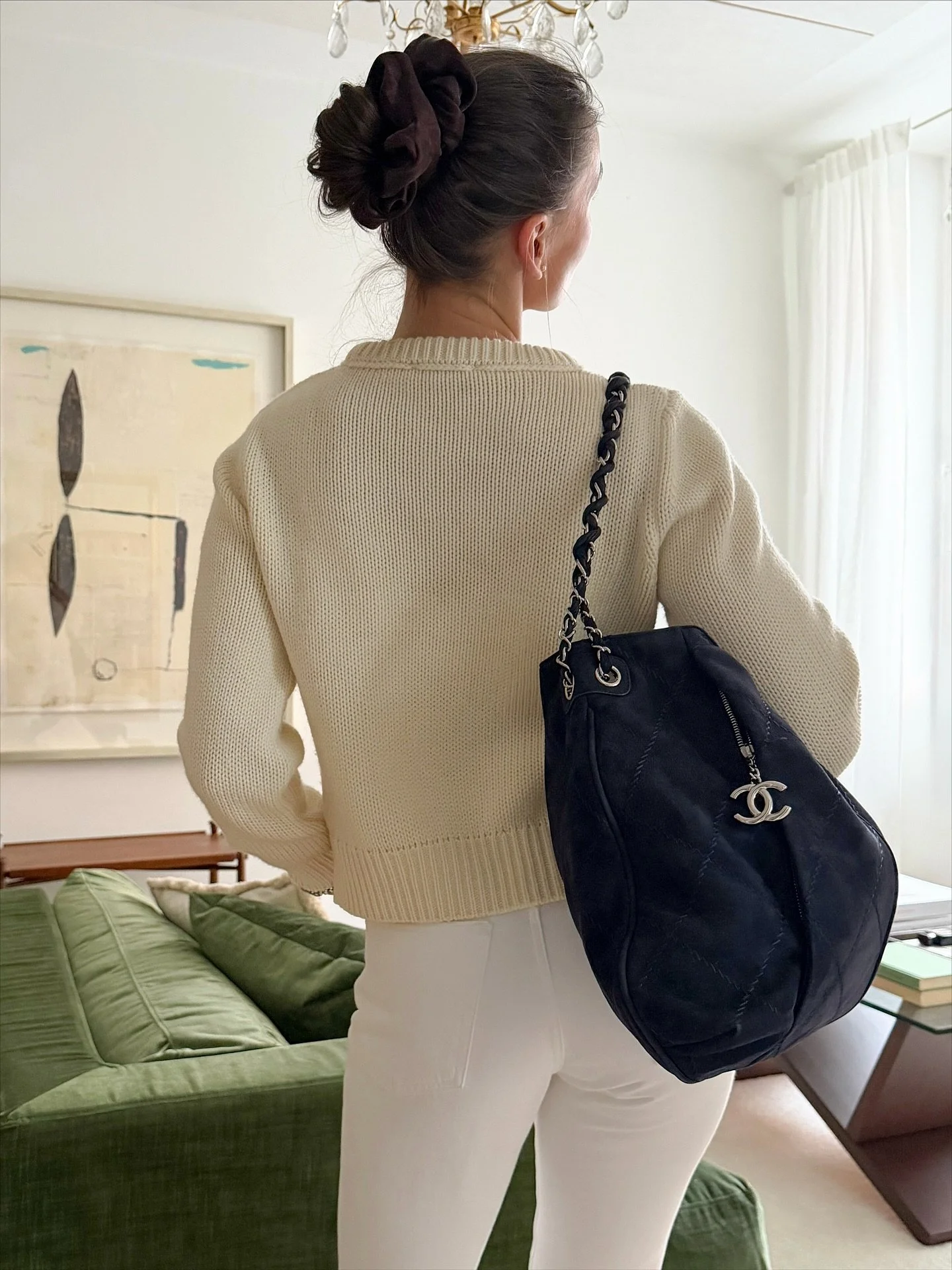 Myynniss&auml;!💙
Upea Chanel Hobo Bag, Navy Suede + SHW.
Hinta: 1900euroa
