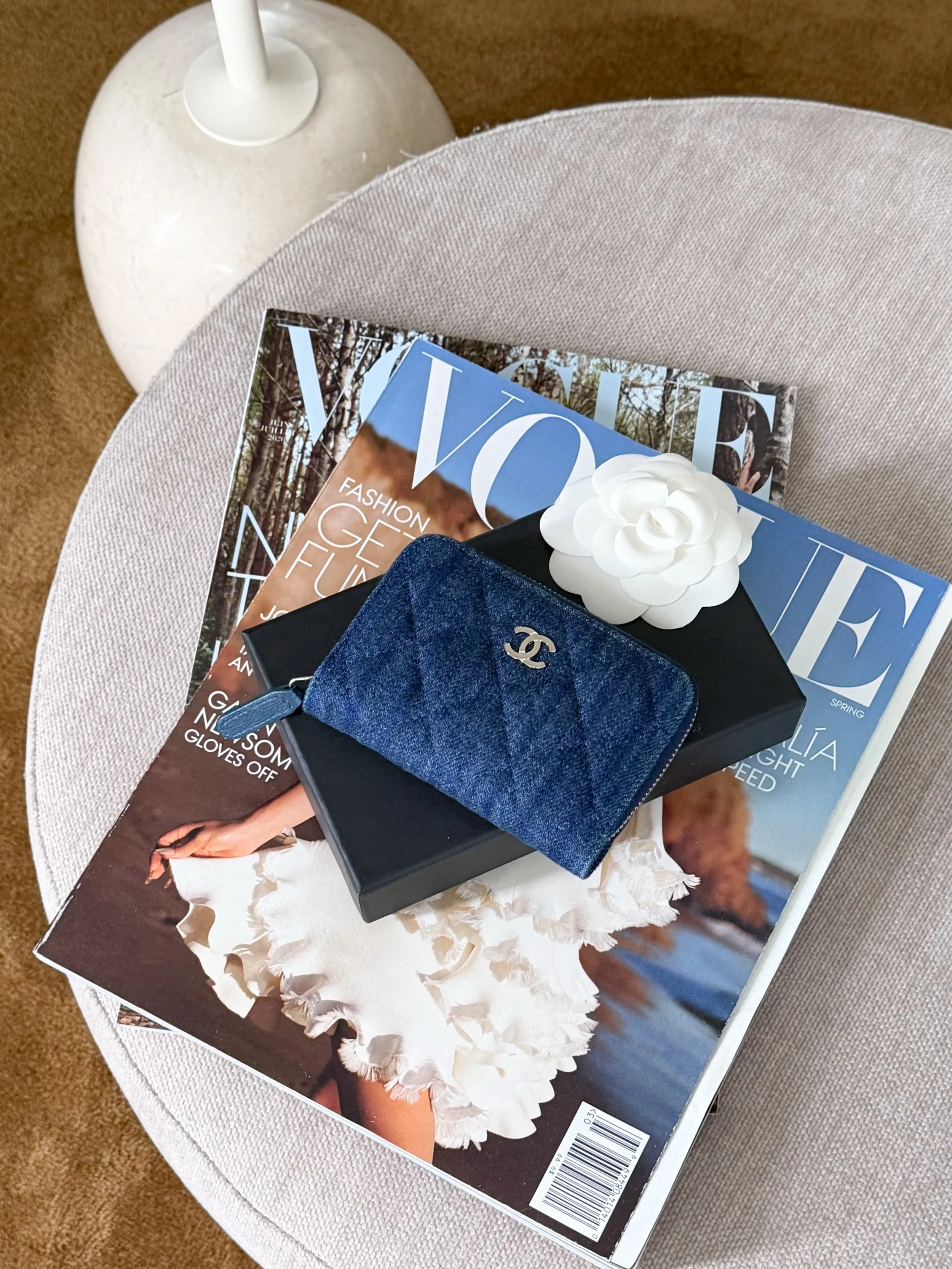 Myynniss&auml;!💙
Uudenveroinen CC Card Holder, Denim.
Hinta: 550euroa