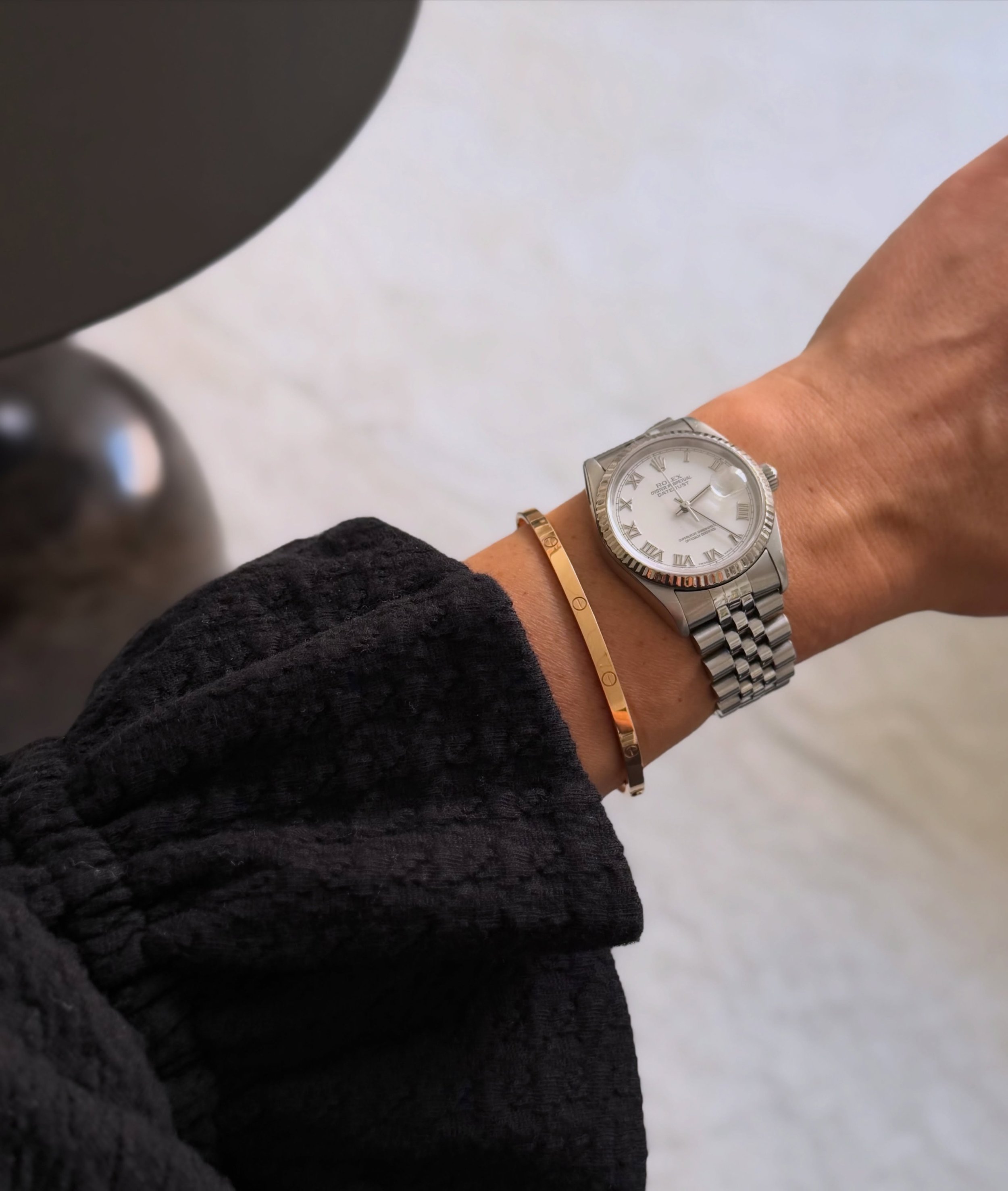 Myynniss&auml;!💛
Cartier Love Bracelet, 18, Rose Gold.
Hinta: 4400euroa