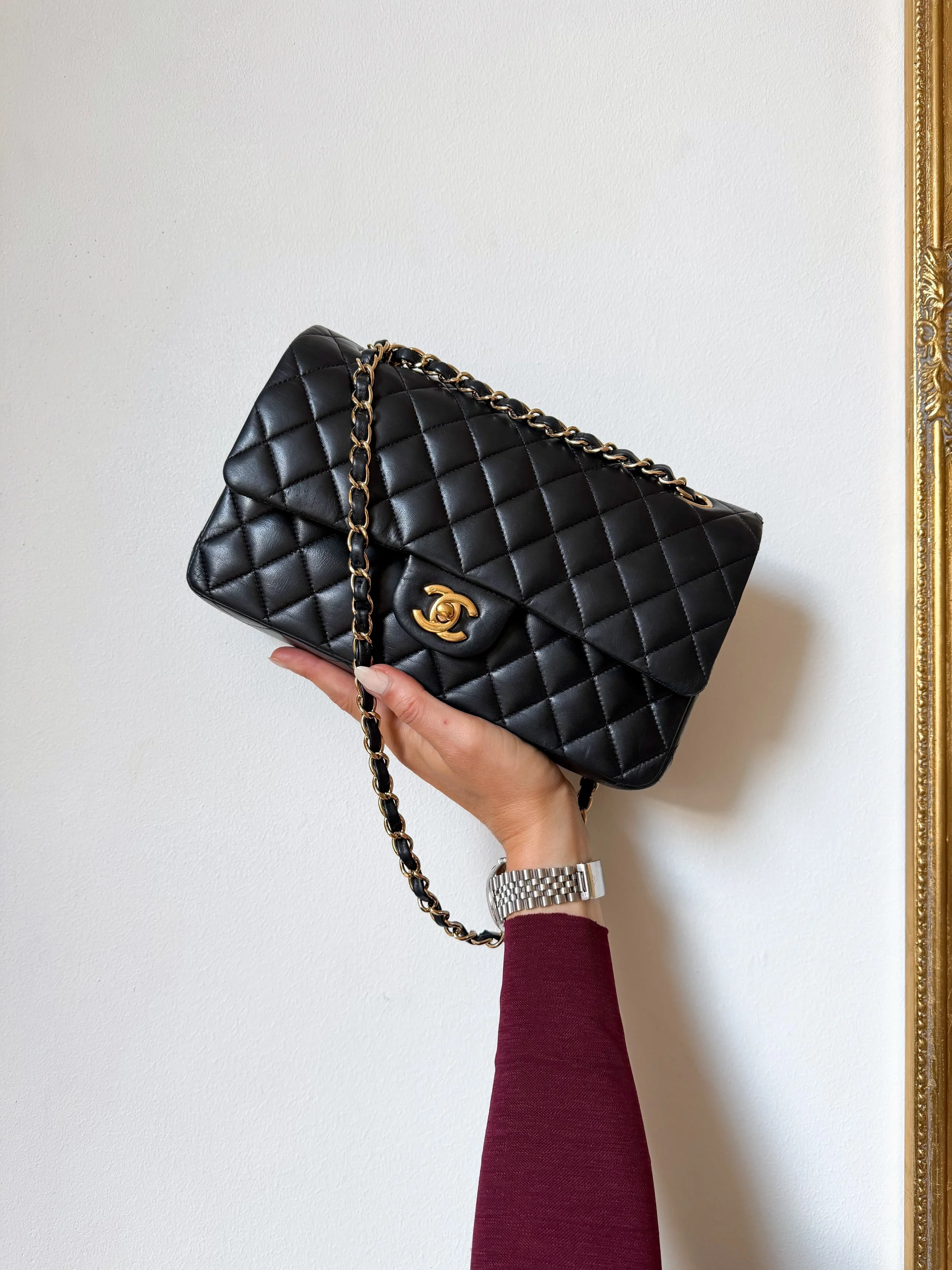 Myynniss&auml;!🖤
Upea Chanel Medium Double Flap Bag, Black Lambskin + 24k GHW.
Hinta: 5200euroa