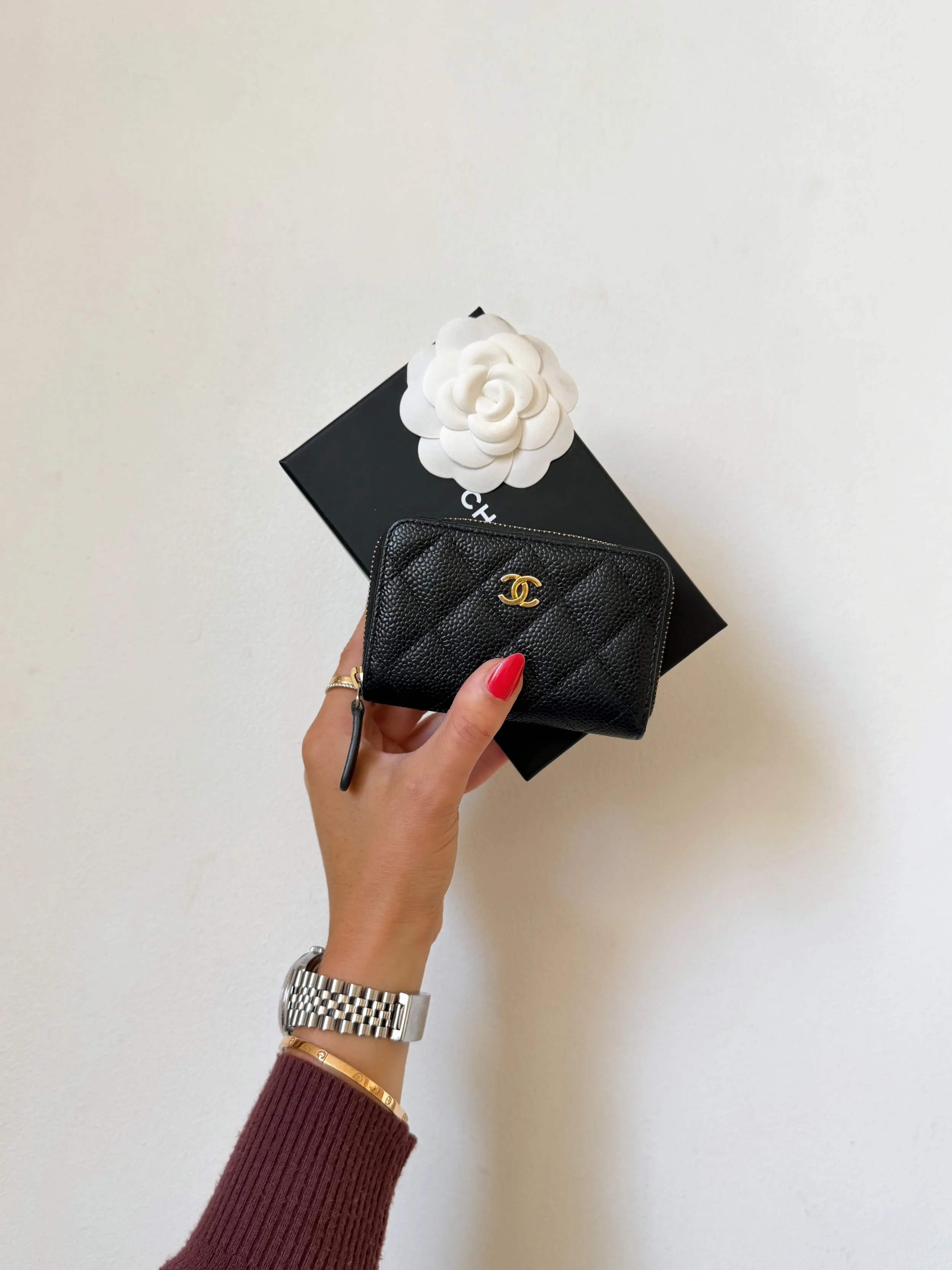 Myynniss&auml;!🖤
Upea Chanel CC Zippy Card Wallet, Caviar + GHW.
Hinta: 550euroa