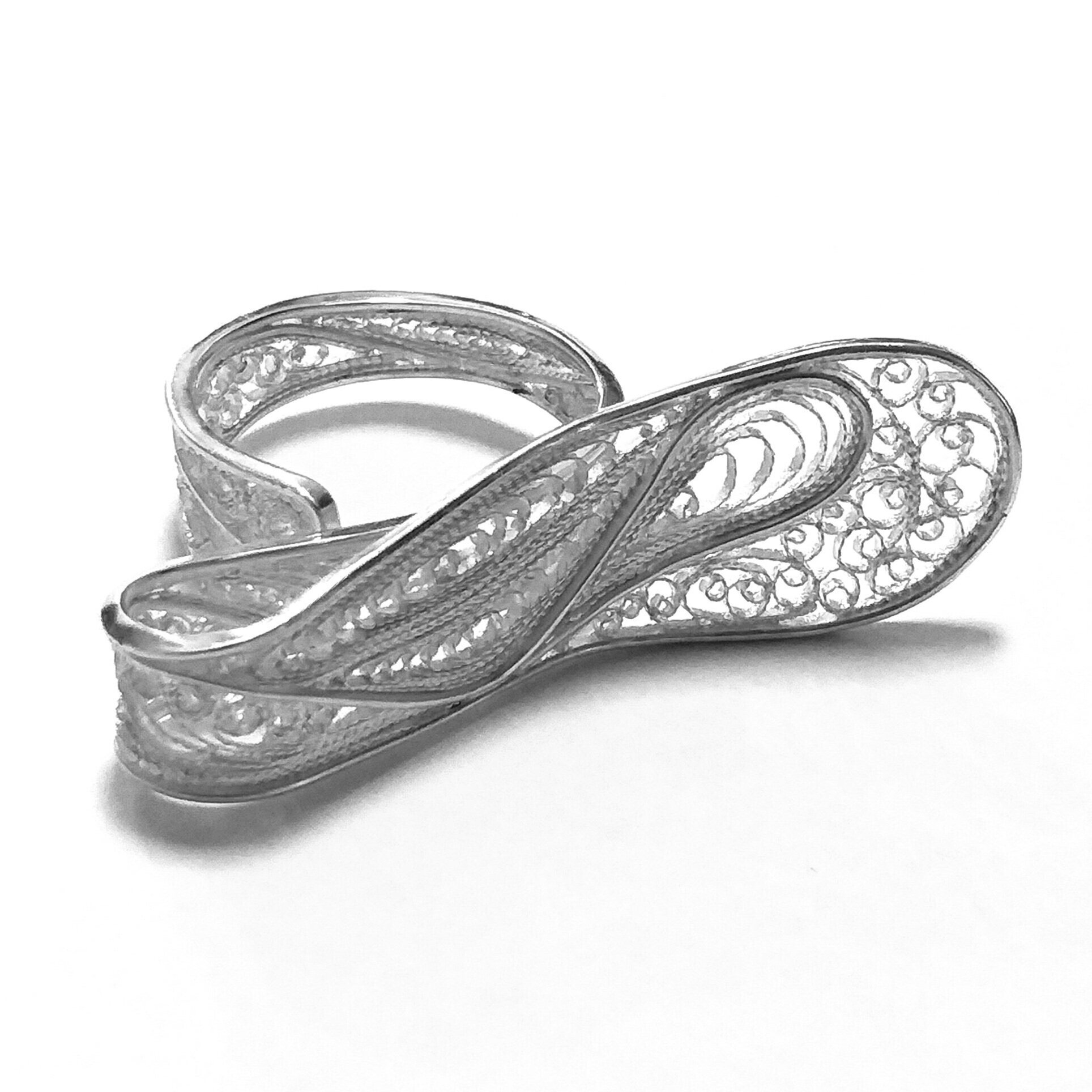 Gabriela Mihalache (Romania) - Designer