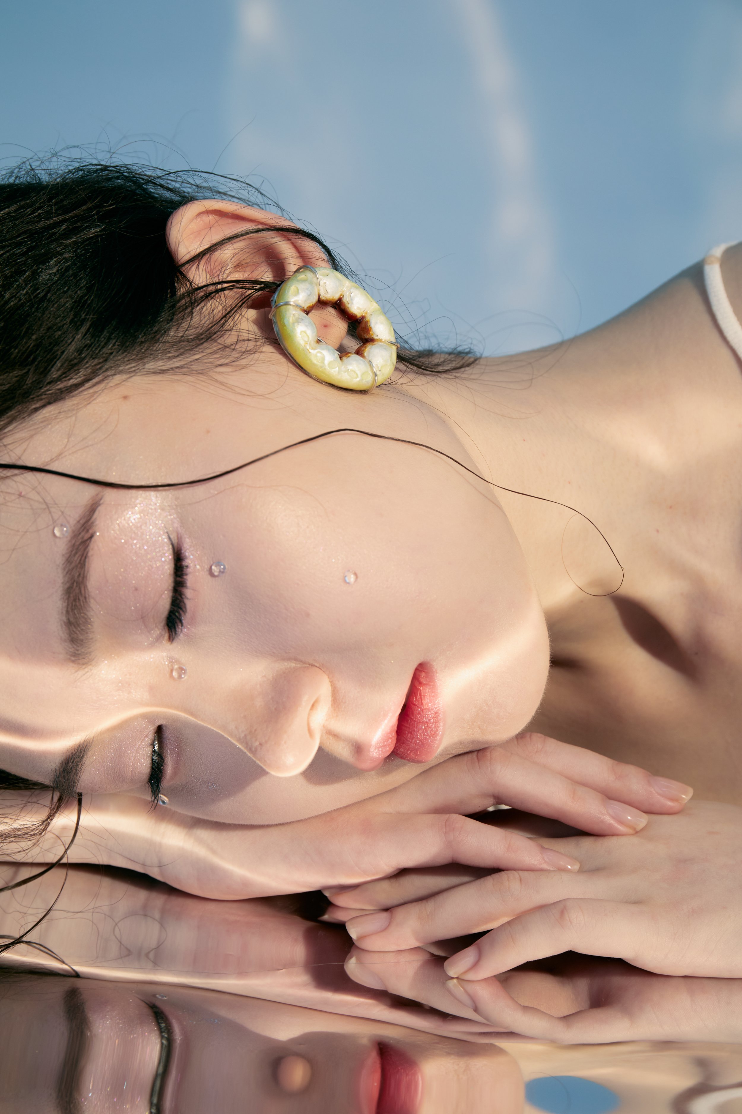 Fangjing Hu - UK