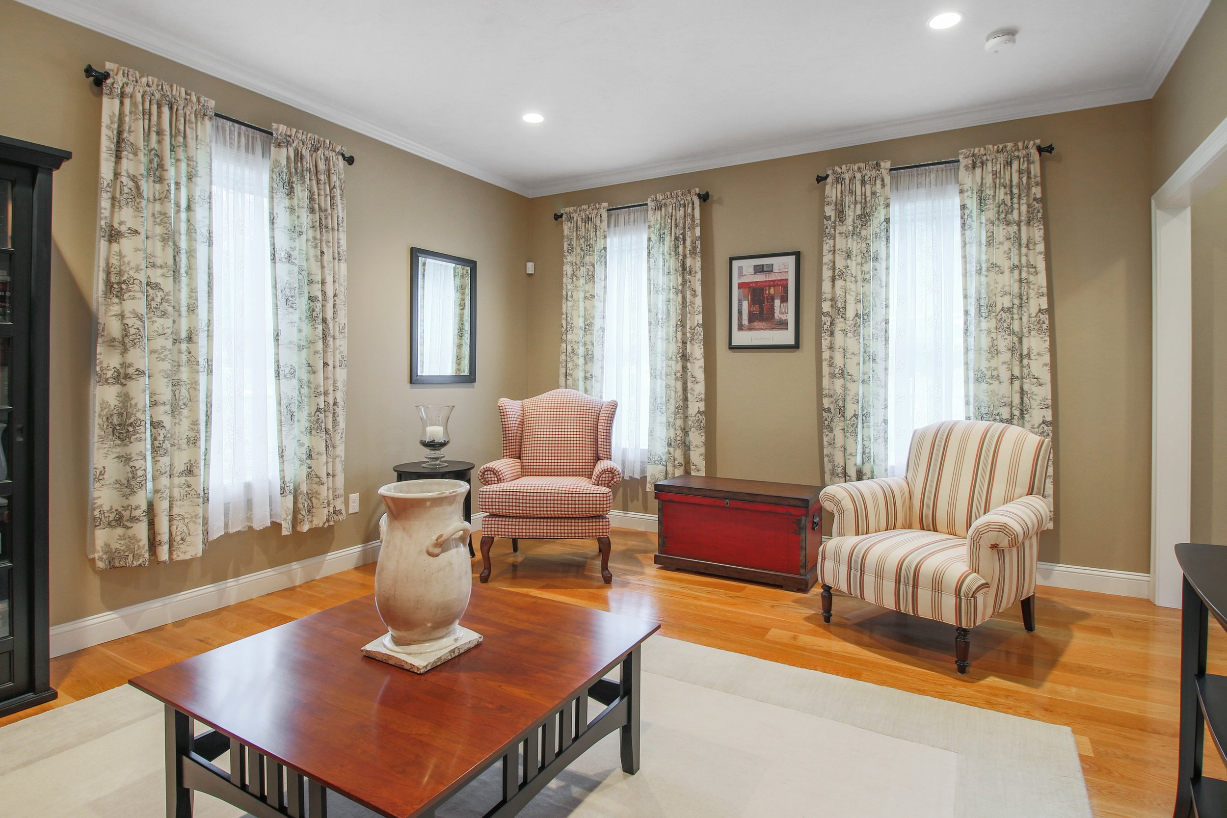 INTERIOR Meadow Wood Drive-2-27.jpg