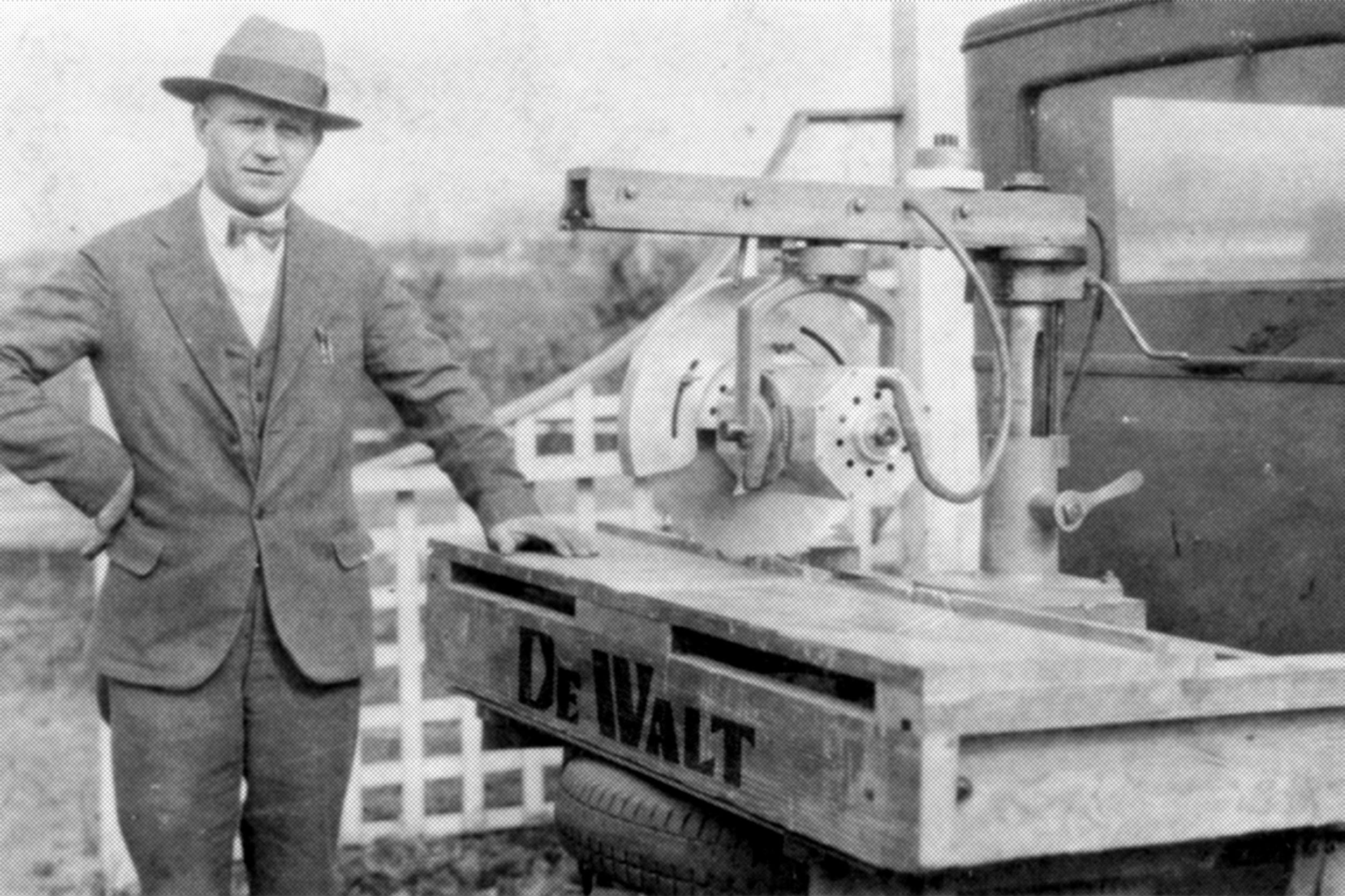 DEWALT__LS__3X2__18X12__12__FULL__2500.jpg