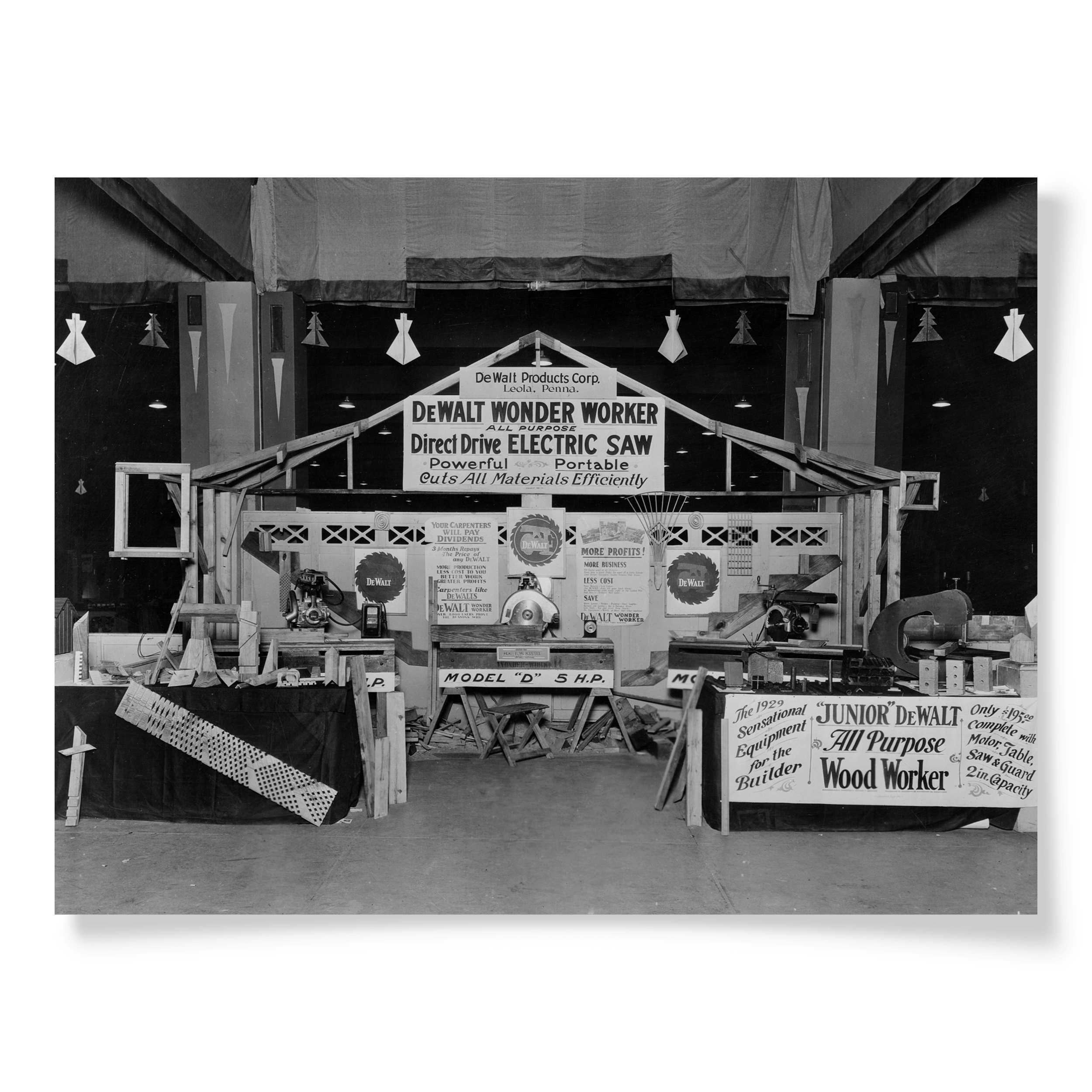 DEWALT__LS__4X3__16X12__03__SHOP__00.png