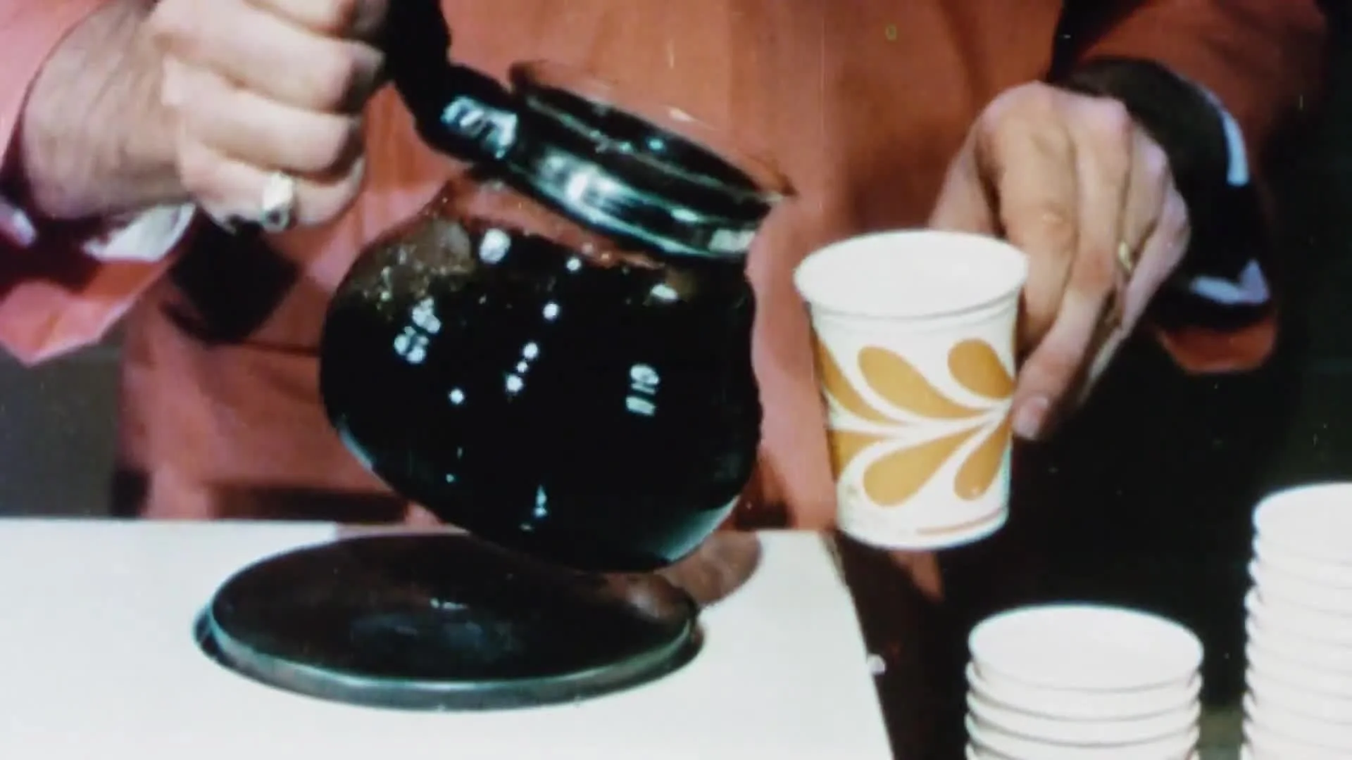 10 Minute Drive In Intermission Clock_Coffee-thumbnail.jpg