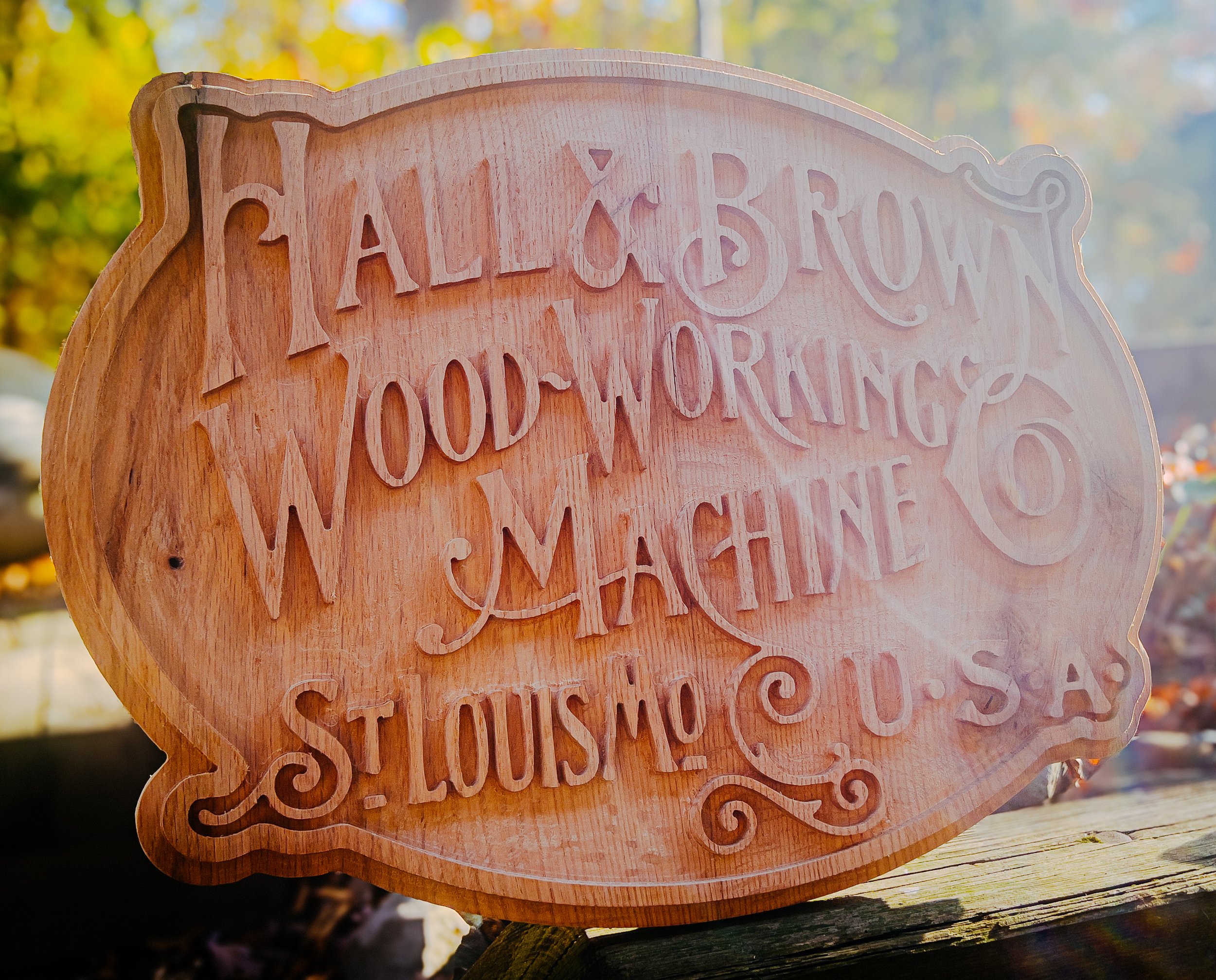 MrSawdust__Signs__Emblems__HallBrown__Lettering__2.jpg