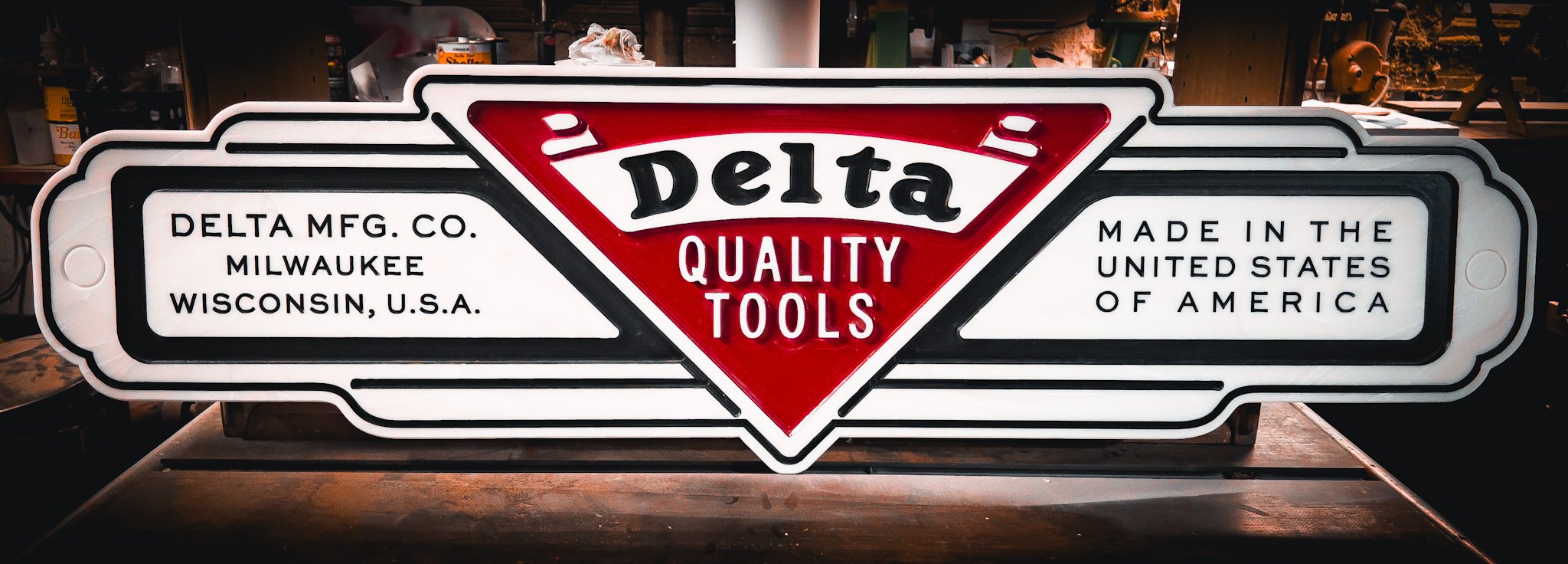MrSawdust__Signs__Emblems__Delta__ArtDecoBadge_61.jpg