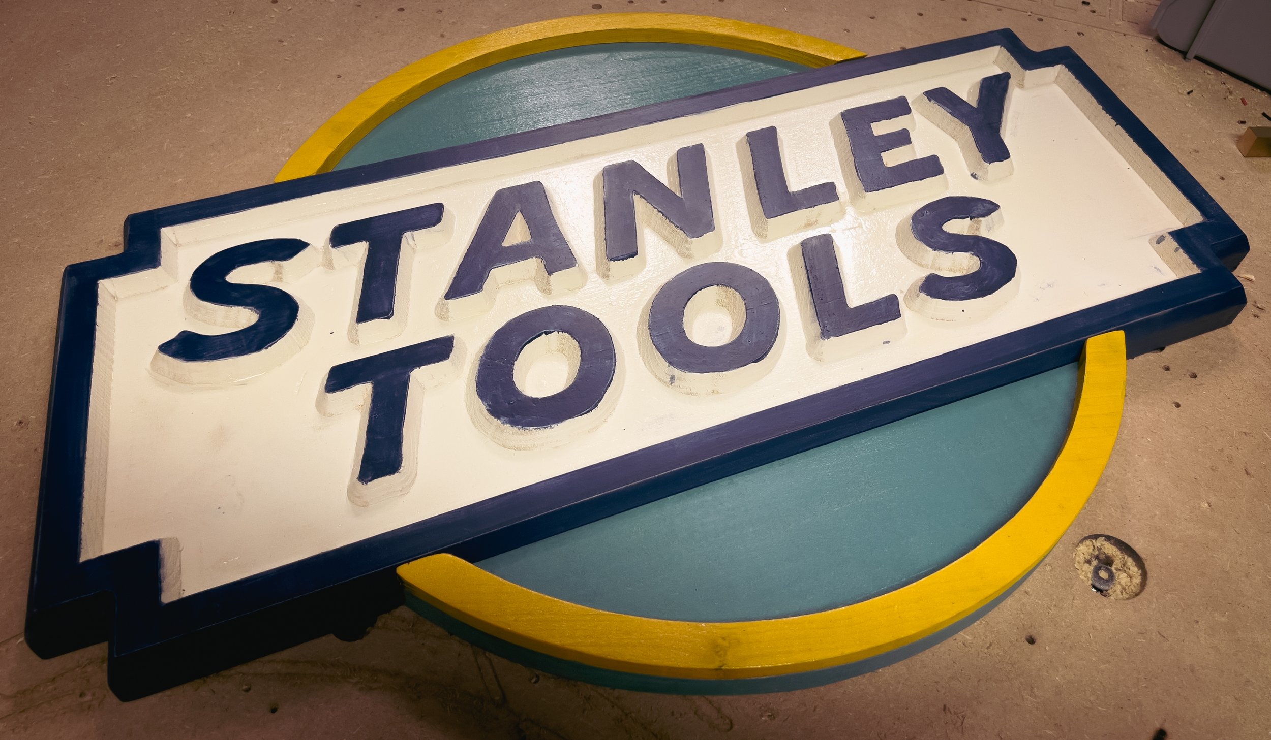 MrSawdust__Signs__Emblems__Stanley__Stanley-Tools-Round-Emblem-4.jpg