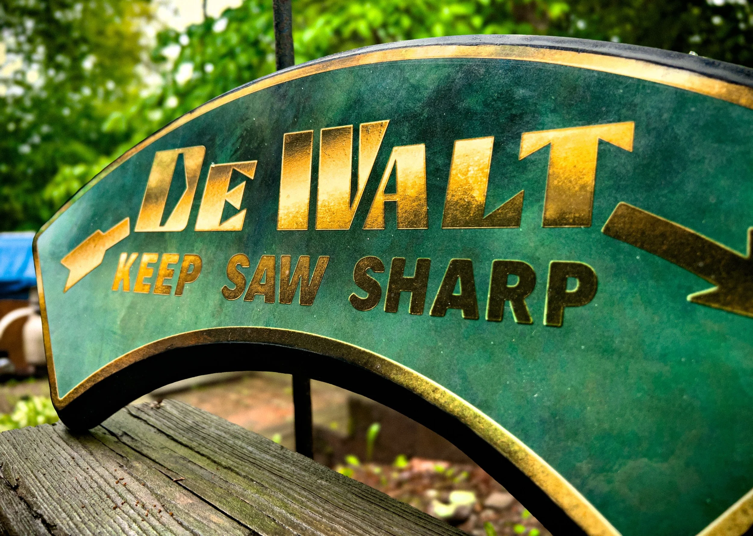 MrSawdust__Signs__DeWalt__Keep-Saw-Sharp-Emblem__Green__Printmount_4.jpg (Copy)