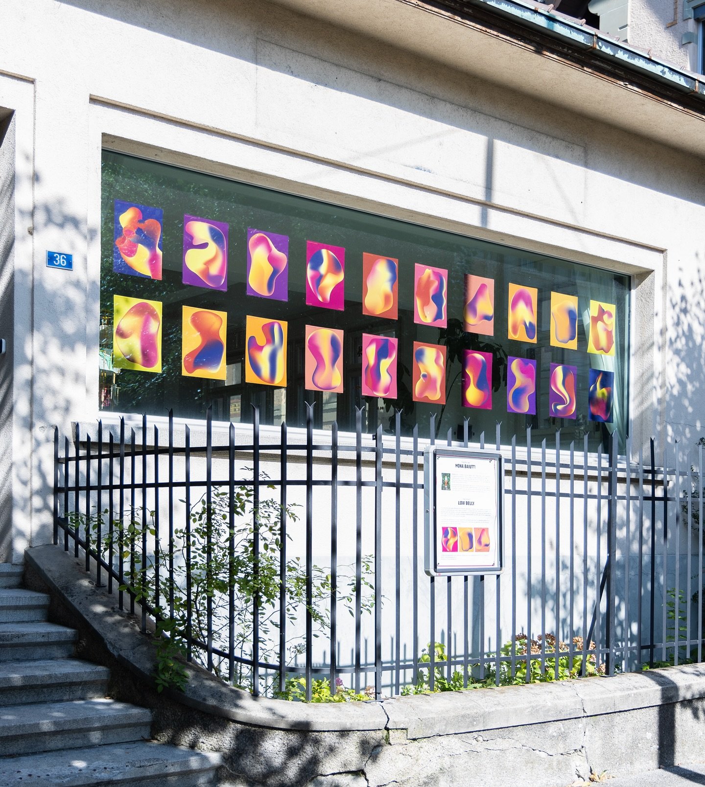 Le mois d&rsquo;ao&ucirc;t touche &agrave; sa fin et l&rsquo;expo &laquo;&nbsp;Low Belly&nbsp;&raquo; de Mona aussi. Merci &agrave; tous&bull;tes pour vos t&eacute;moignages et vos retours sur ce projet ! 🌷 
Si vous souhaitez acqu&eacute;rir l&rsquo
