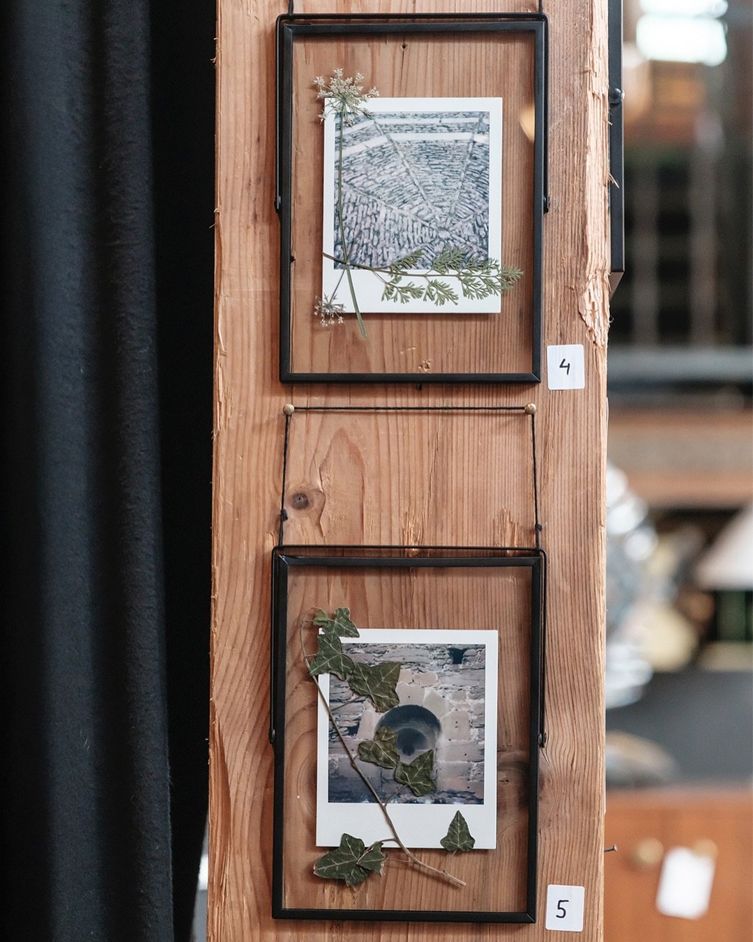 🏠 Exposition Destination Maison - Pr&eacute;sentation des &oelig;uvres 

🌿 En balade - Aur&eacute;lie Ayer
Attirer le regard sur ces pierres que l&rsquo;on c&ocirc;toie tous les jours.  Les avez-vous oubli&eacute;es&thinsp;? 
Se pencher vers cette 