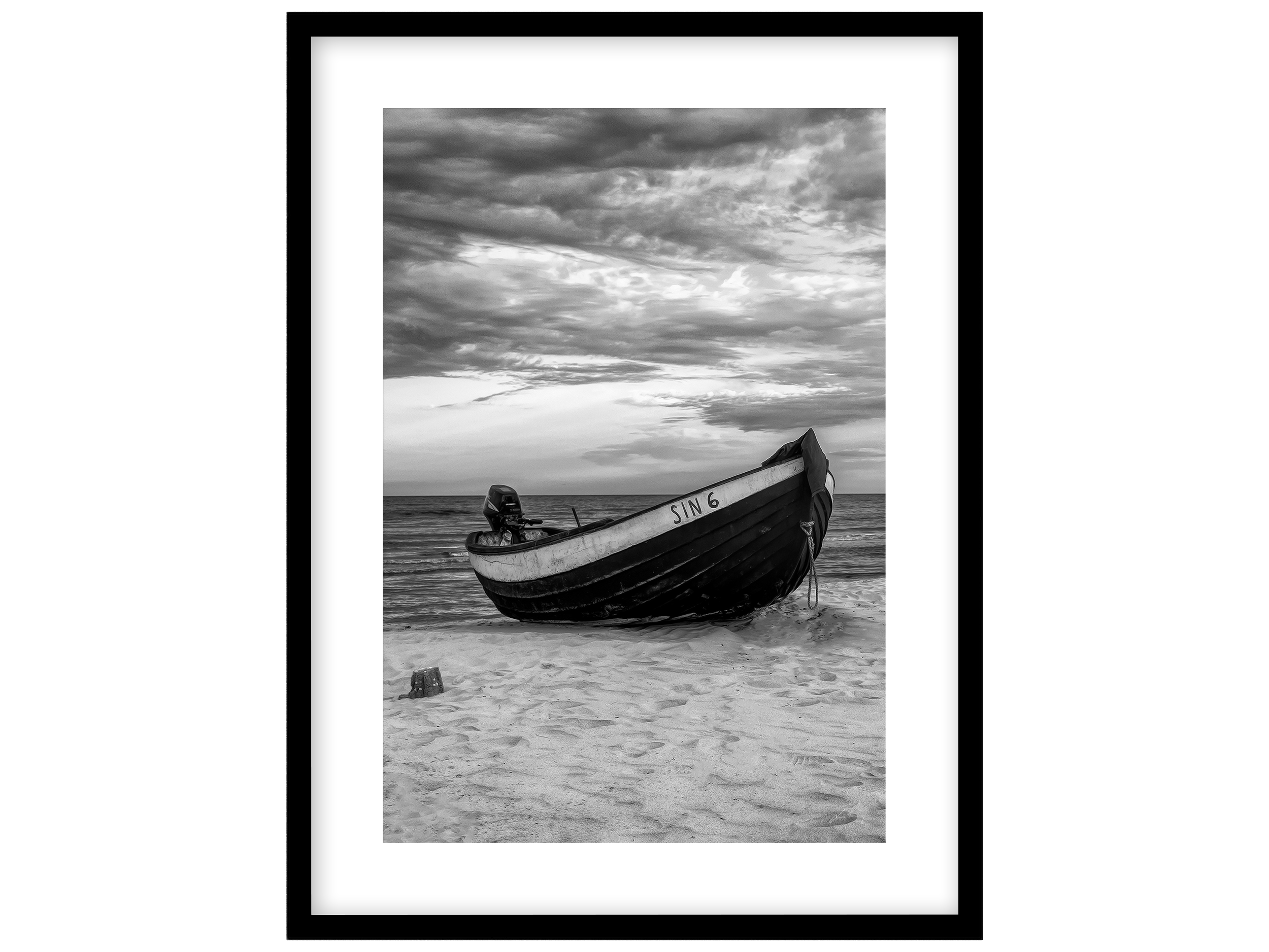 Stranded_bw.png