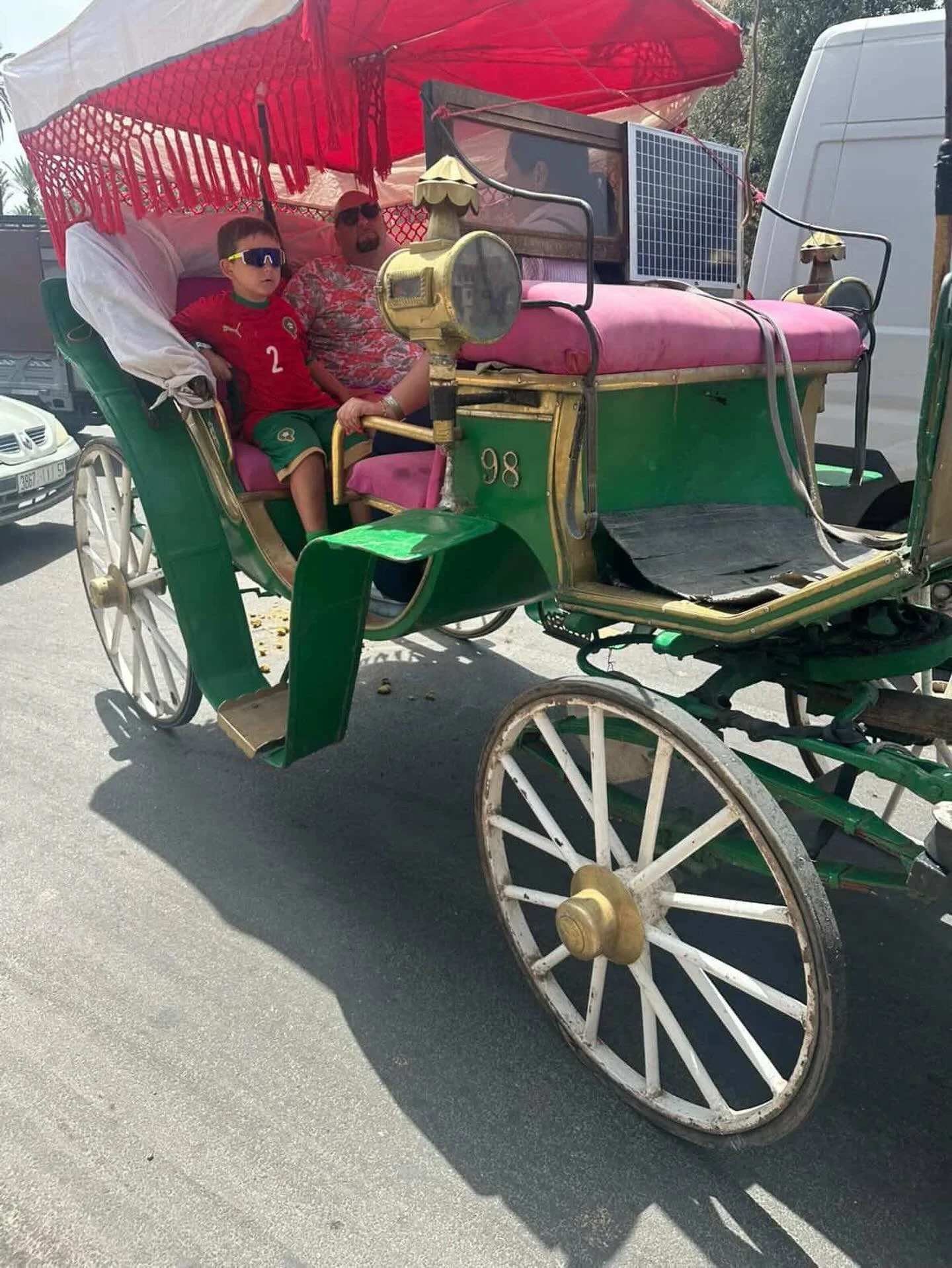 A horse fell down on the road. The driver hoisted him up and without checking him was ready to carry on his tour. Very good members of public intervened but asked the driver to let his horse rest. He was reluctant but eventually asked his customers t