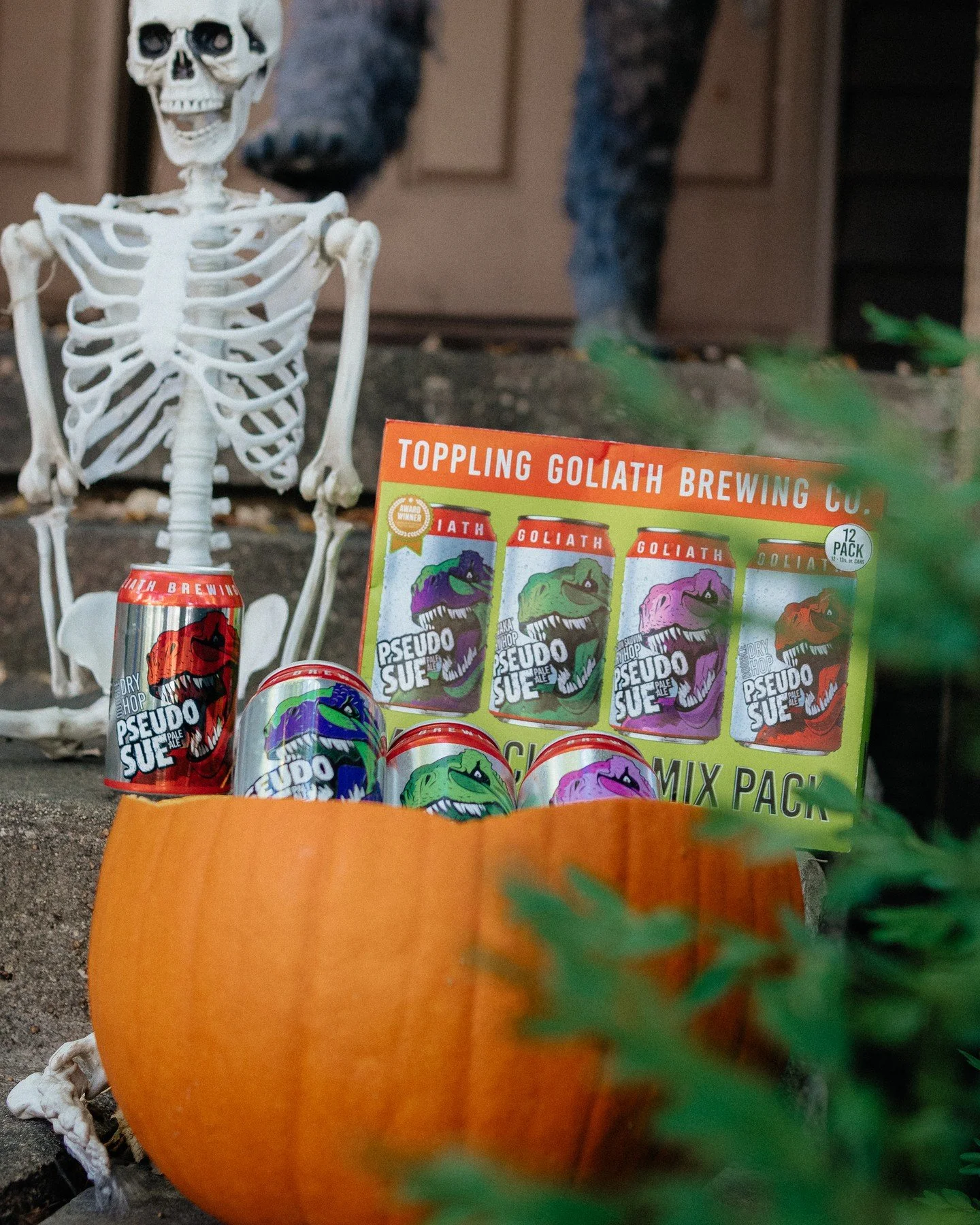 Happy National Pumpkin Day!!🎃 

Celebrate today with a Sue 🦖🍺 

#nationalpumpkinday